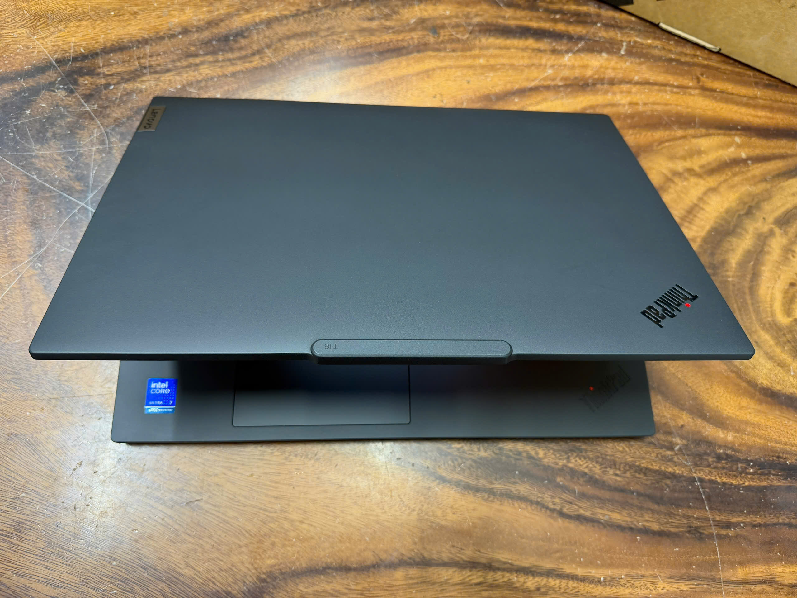 Thinkpad T16 Gen 4 (6)