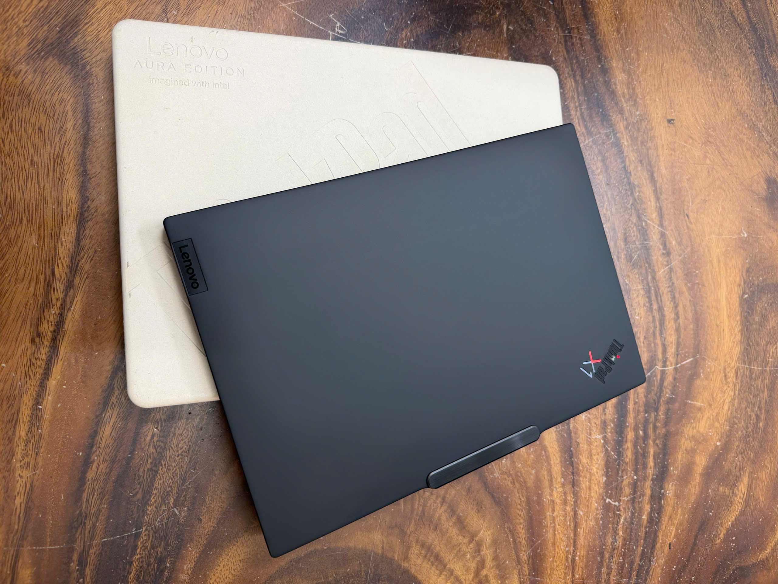 Thinkpad X1 carbon gen 13 Aura edition, ultra 7 268V, ram 32G, Arc 140V(16G), 2.8K oled, NEW.