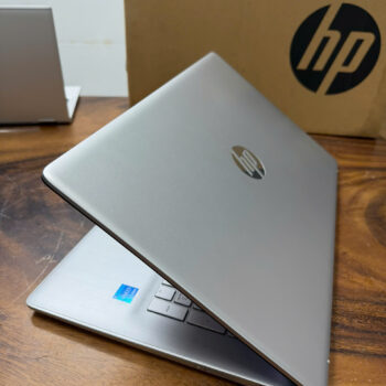 Laptop Hp 17 , core i5 – 1135G7, 8G, 256G, 17.3in FHD.