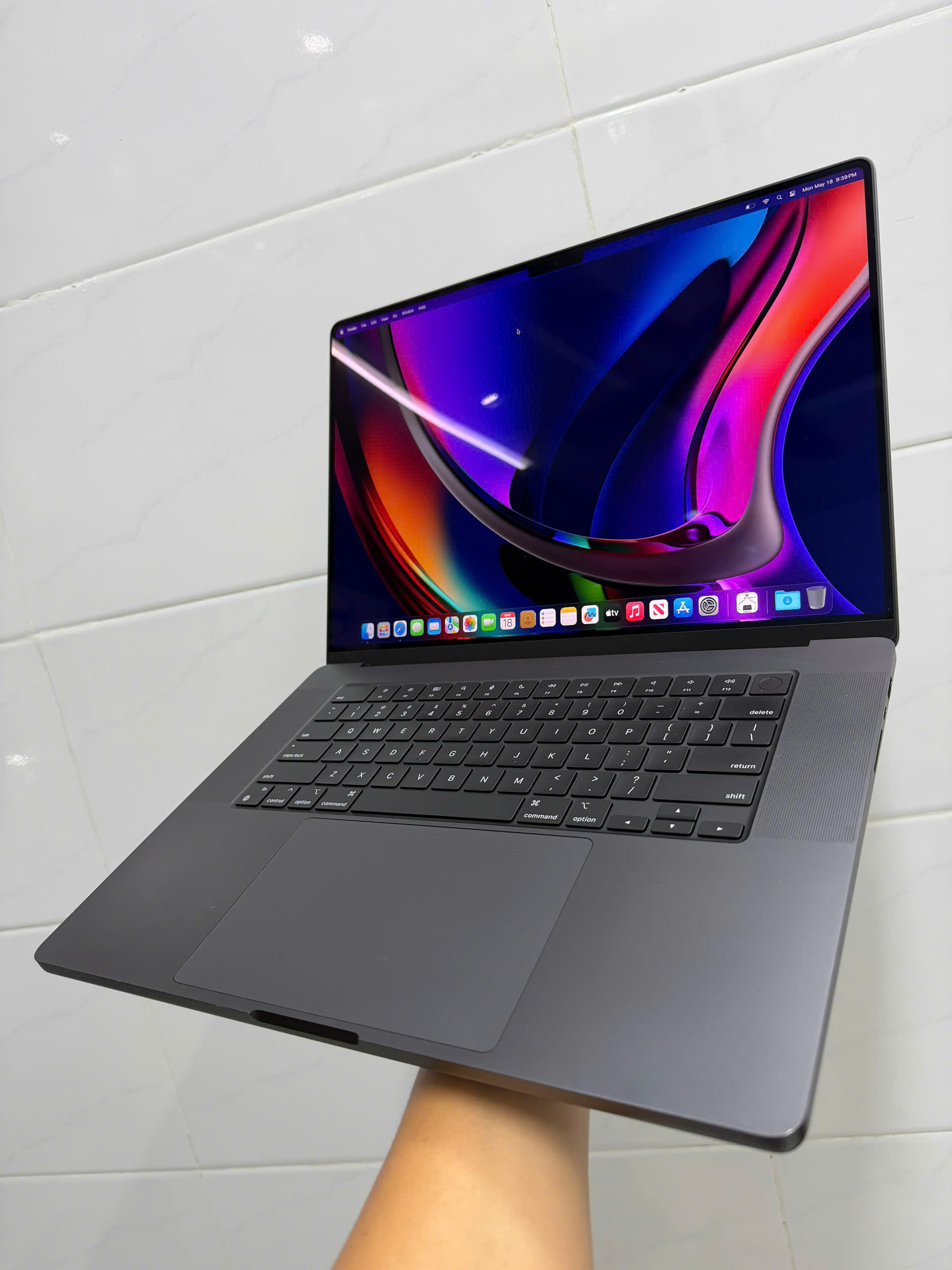 Macbook Pro 16 M3 Max (6)