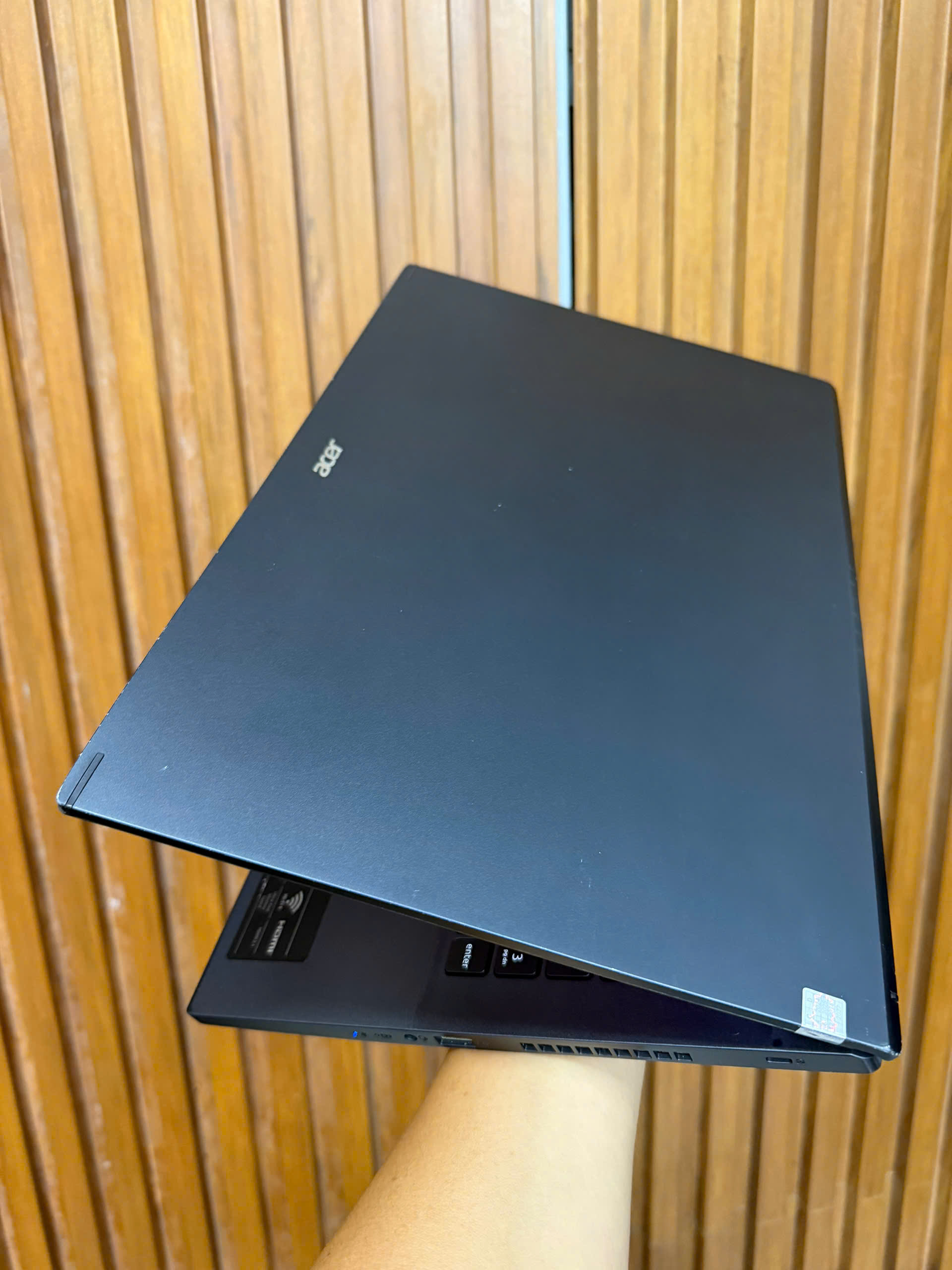 Acer A715 76g Gtx1650 (1)