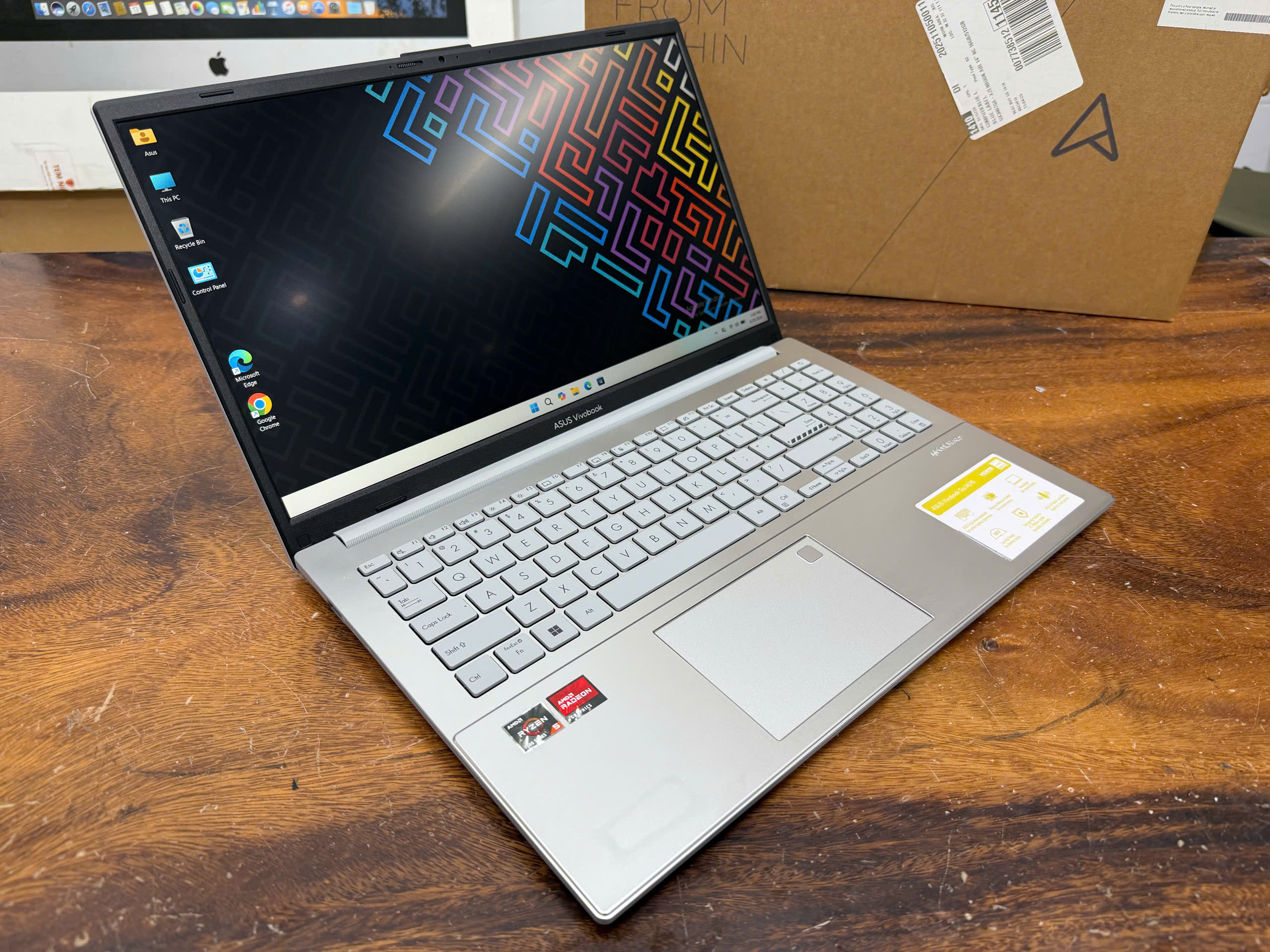 Asus Vivobook Go E1504fa (2)