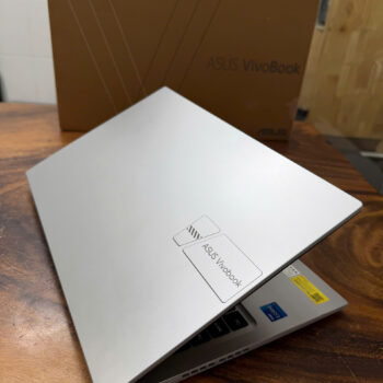 Asus vivobook X1502VA, core i7 13620H, 16G, 512G, 15,6in FHD