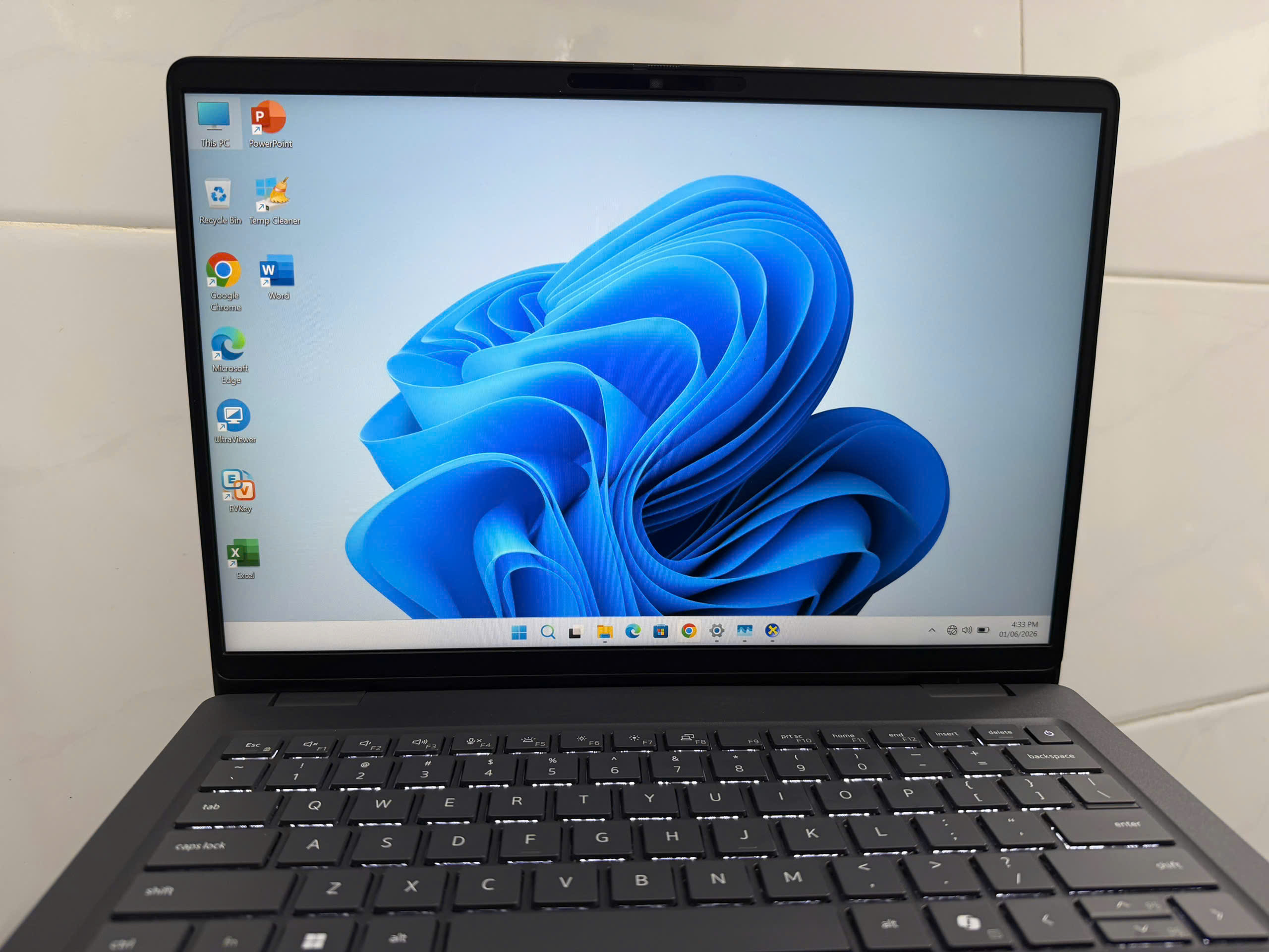 Dell Pro 14 Pc14250 (3)