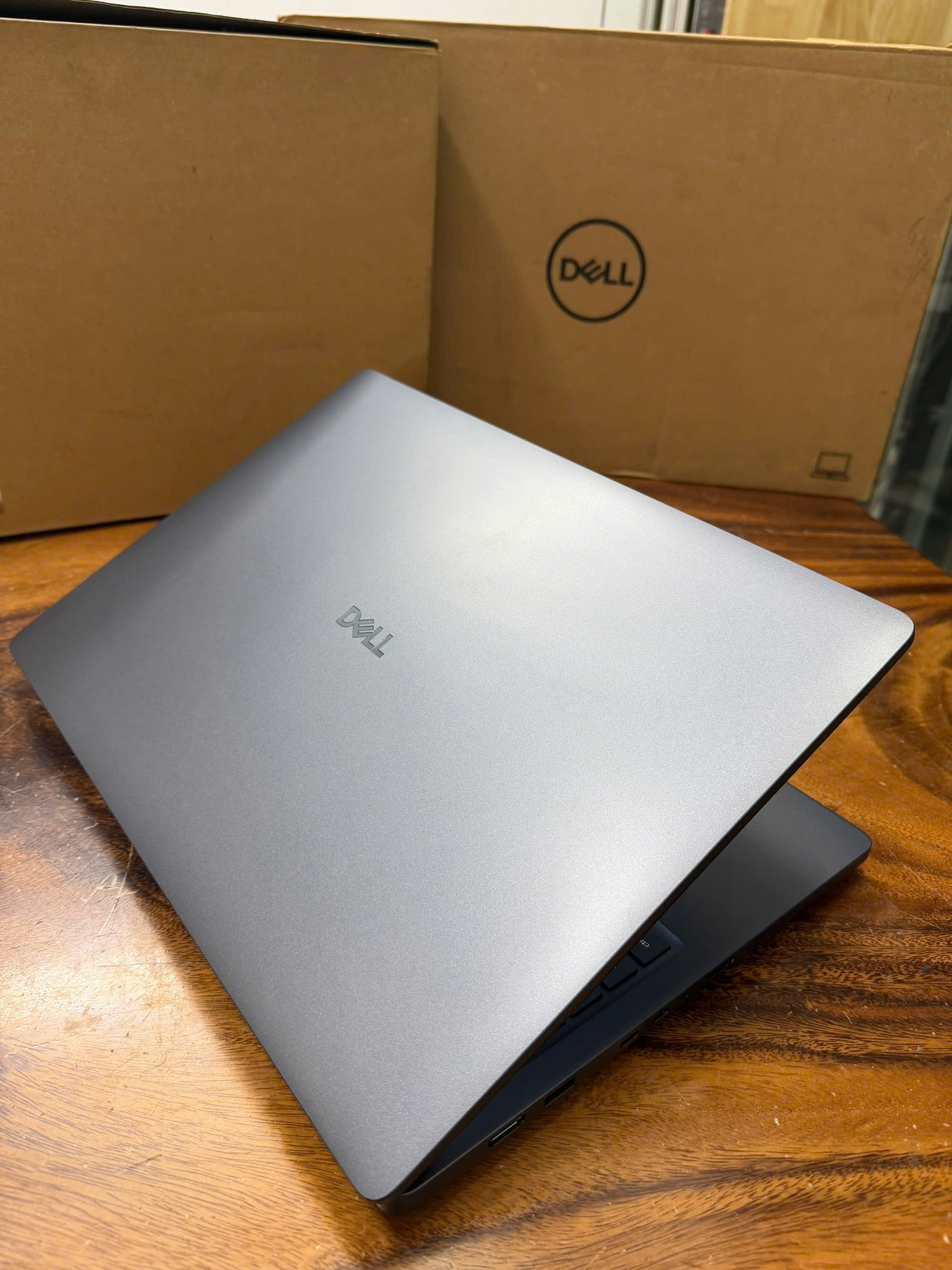 Dell Pro Max 16 Mc16250 Ryzen Ai 9 (3)