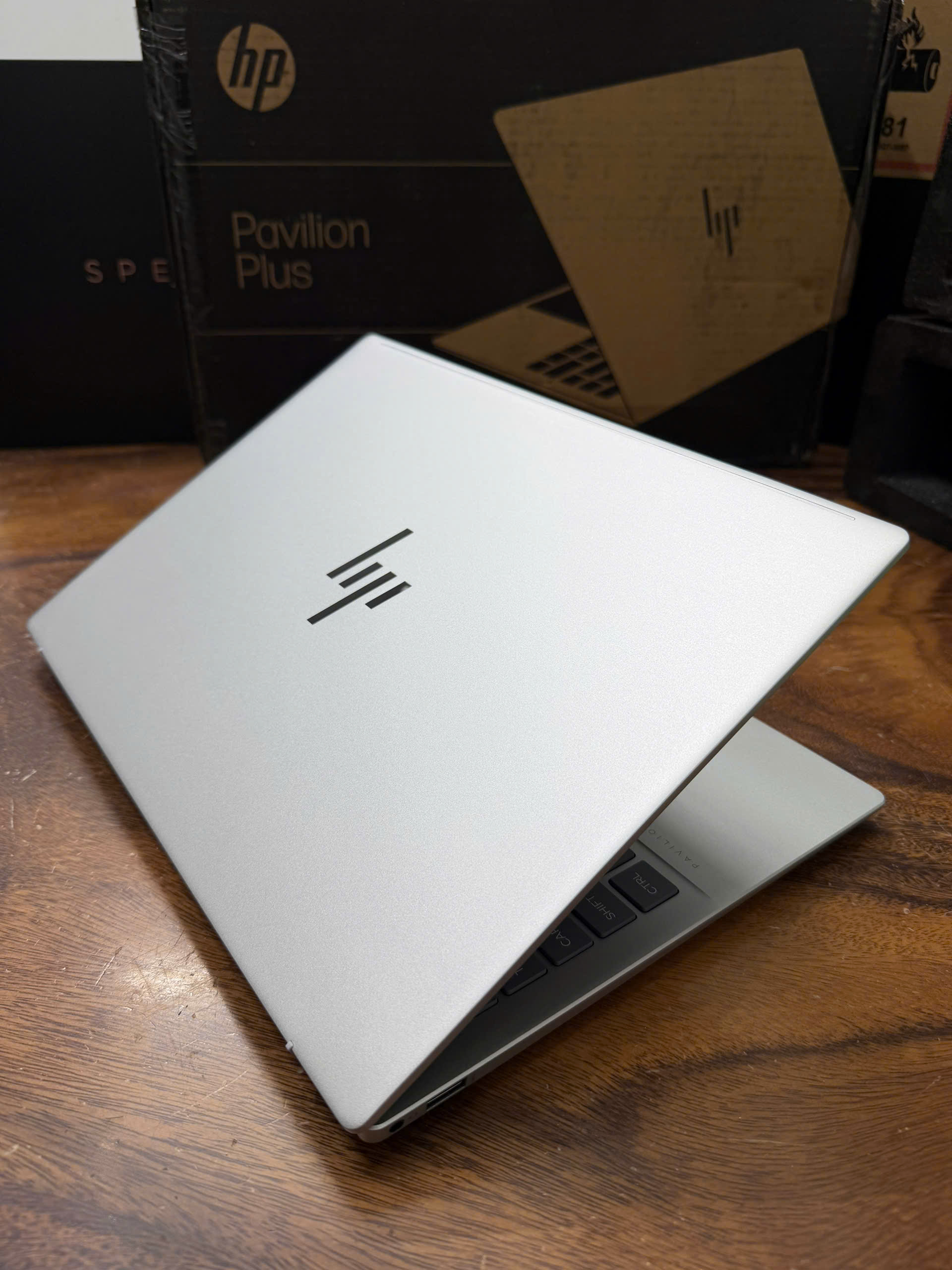Hp 14 Ey0095cl (3)