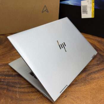 Hp Elitebook X360 1040 G10, i5 1335U, 16G, 256G, 14in fhd touch.