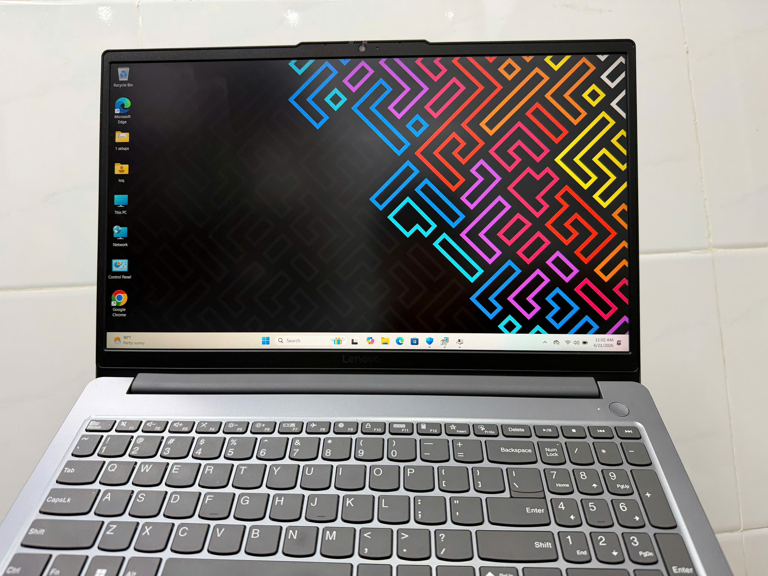 Lenovo Loq 15iax9 (18)