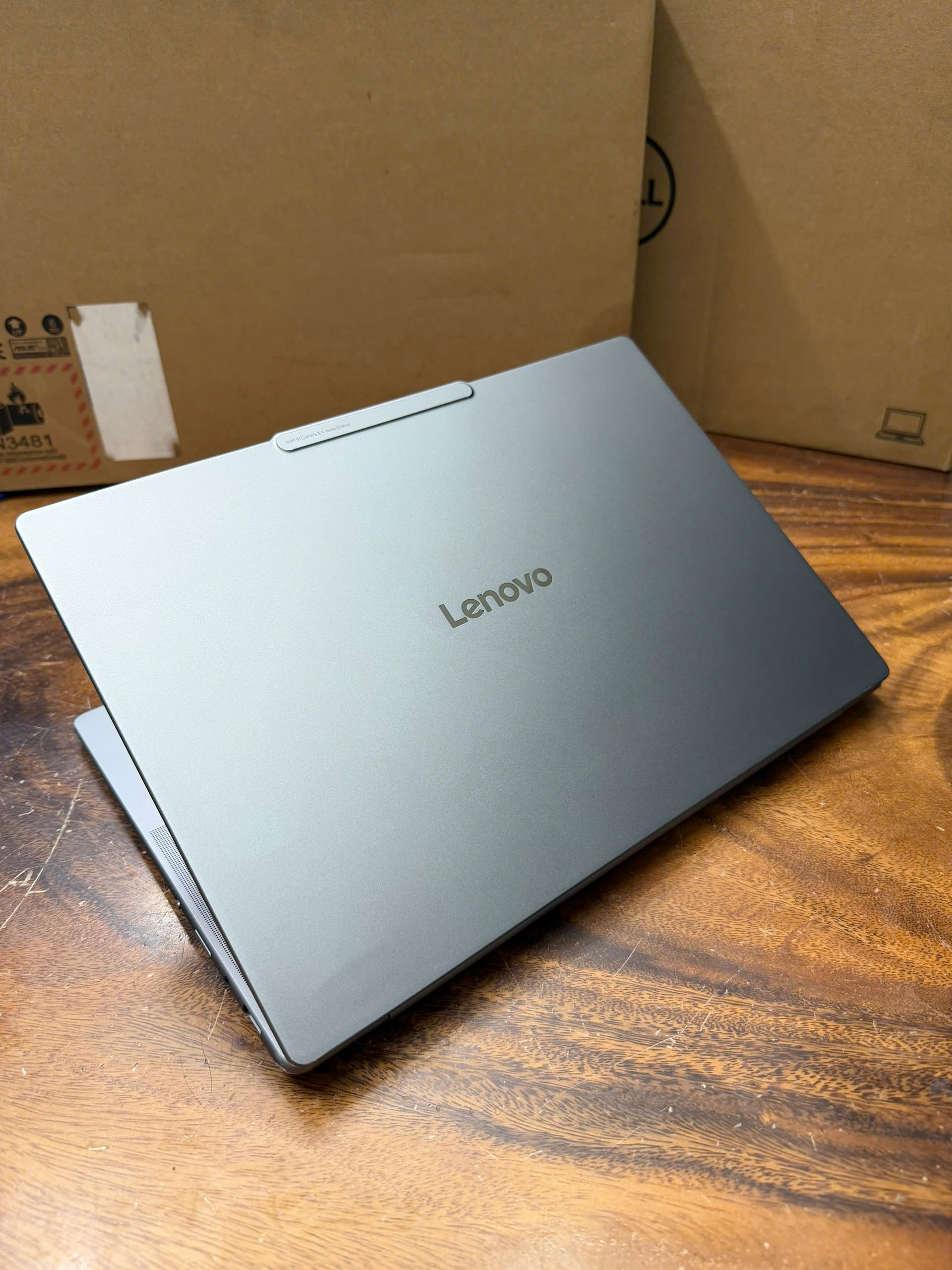 Lenovo Yoga Slim 7 14ill10 (3)