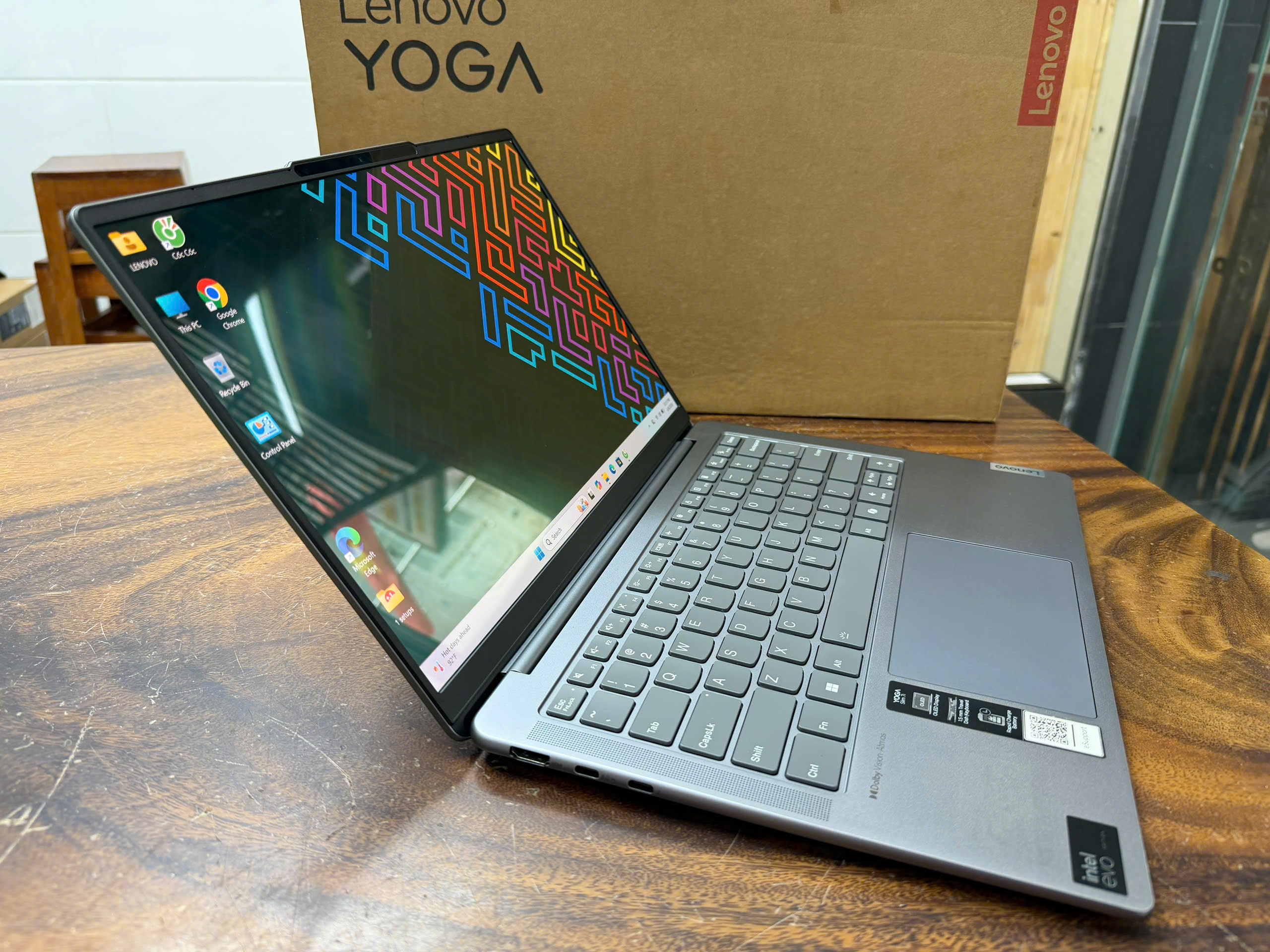 Lenovo Yoga Slim 7 14imh9 (7)