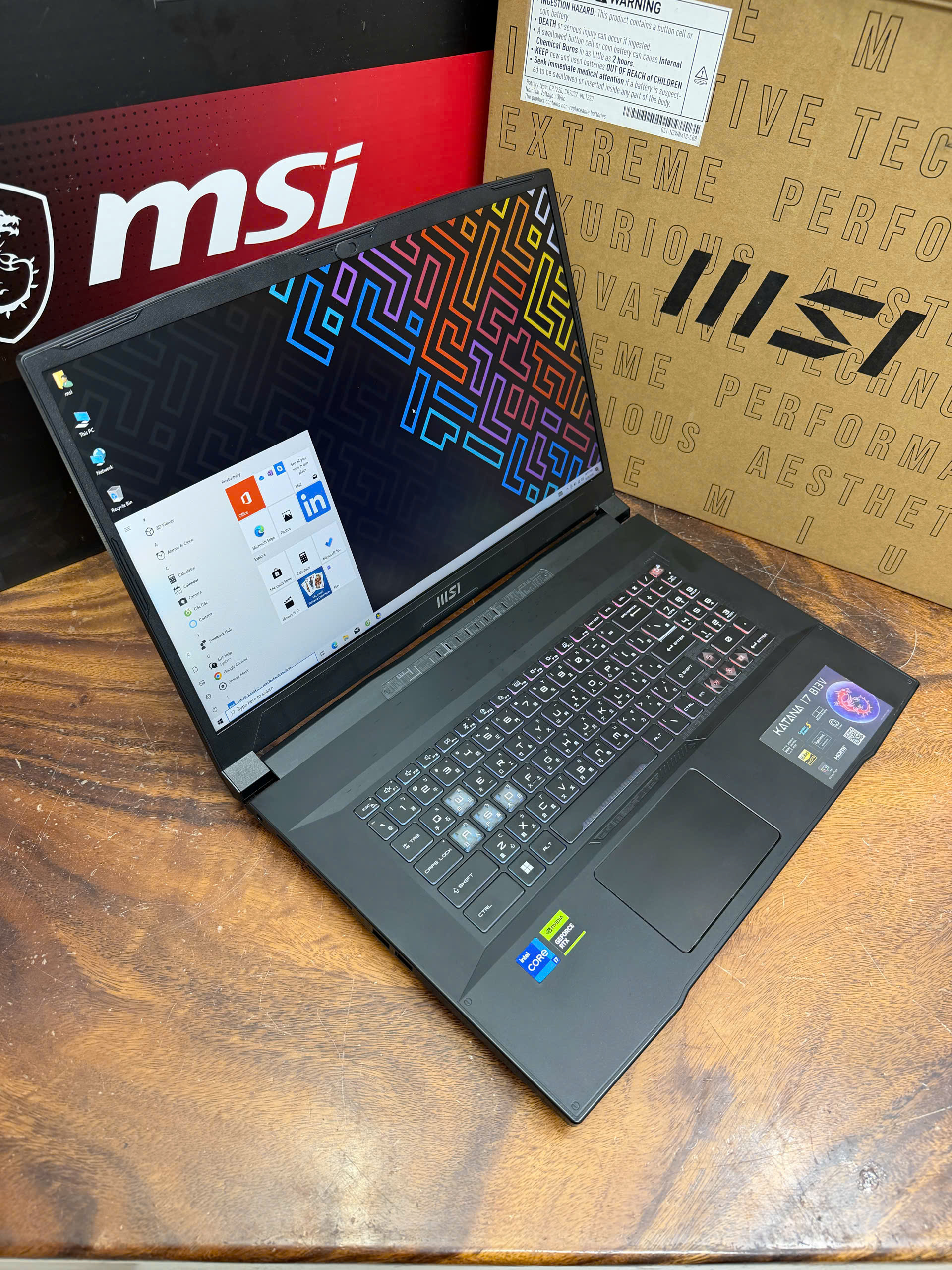 Gaming MSI Katana 17 B13V, core i7 13620H, 16G, 512, RTX4060, 17.3in 144hz