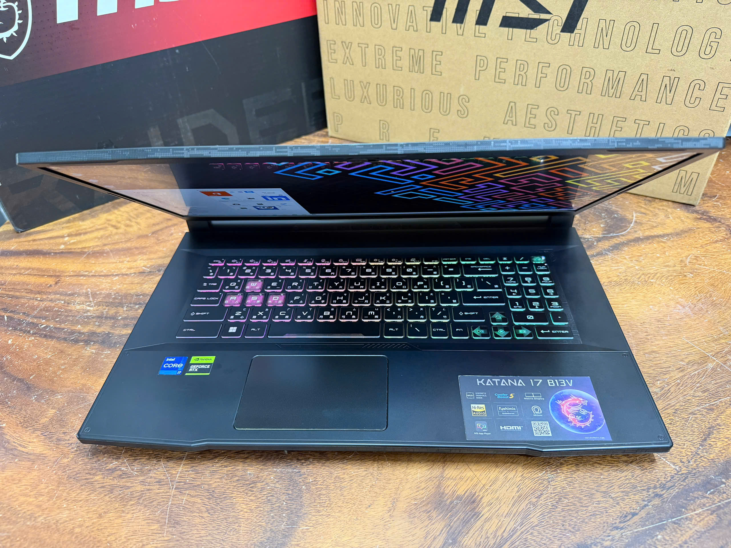 Msi Katana 17 B13v (4)