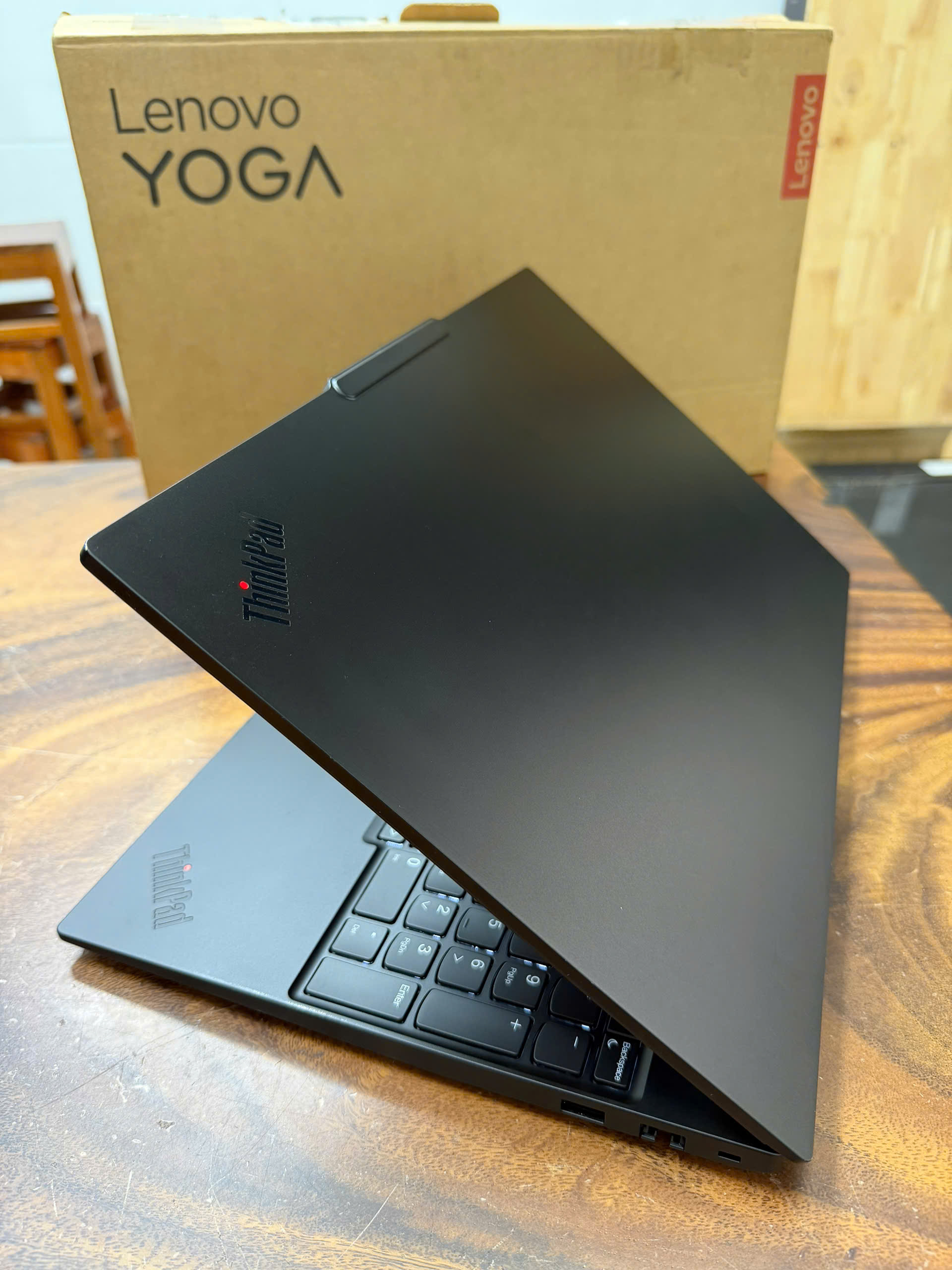 Thinkpad E16 Gen 3 (5)