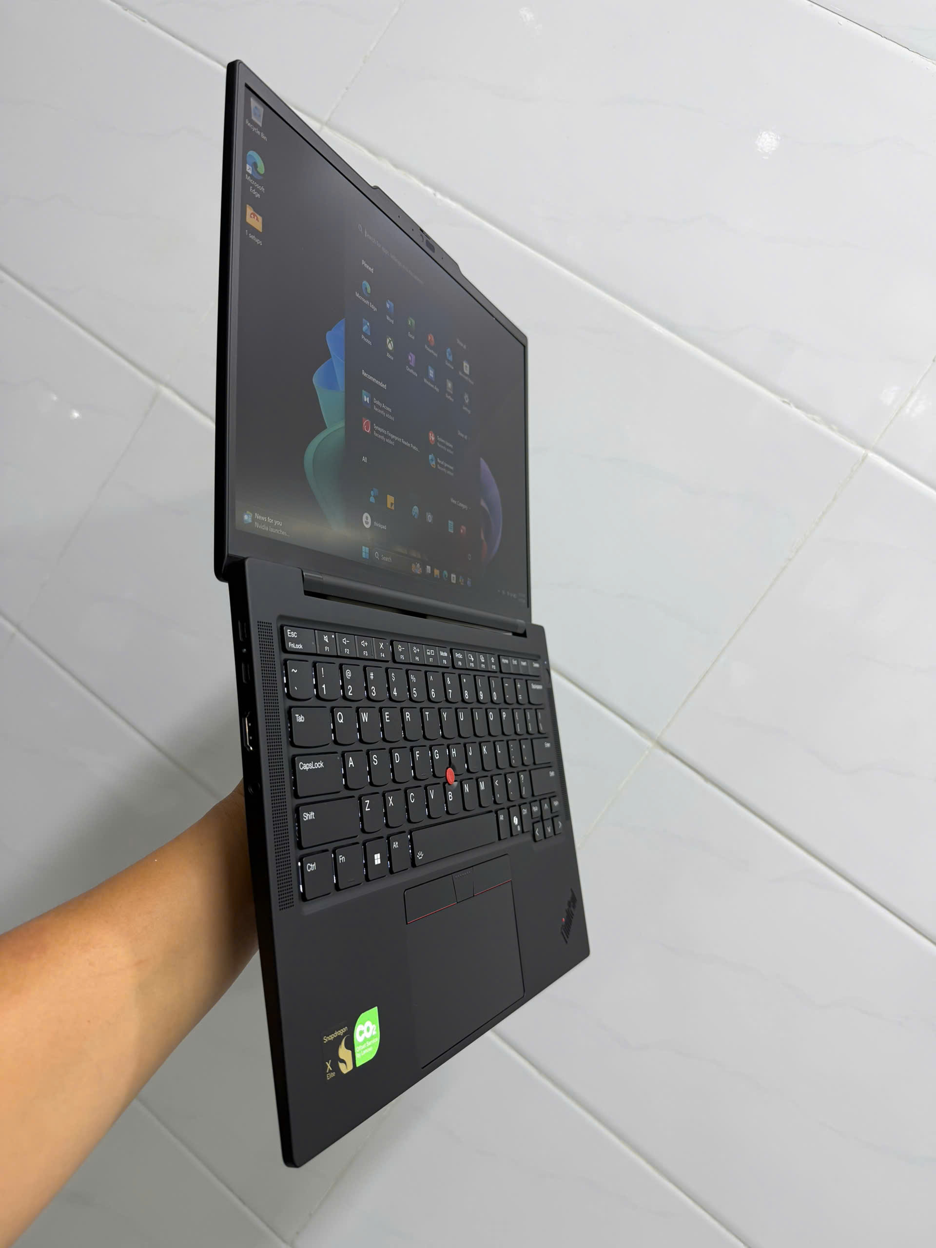 Thinkpad T14s Gen 6 Xelite (7)