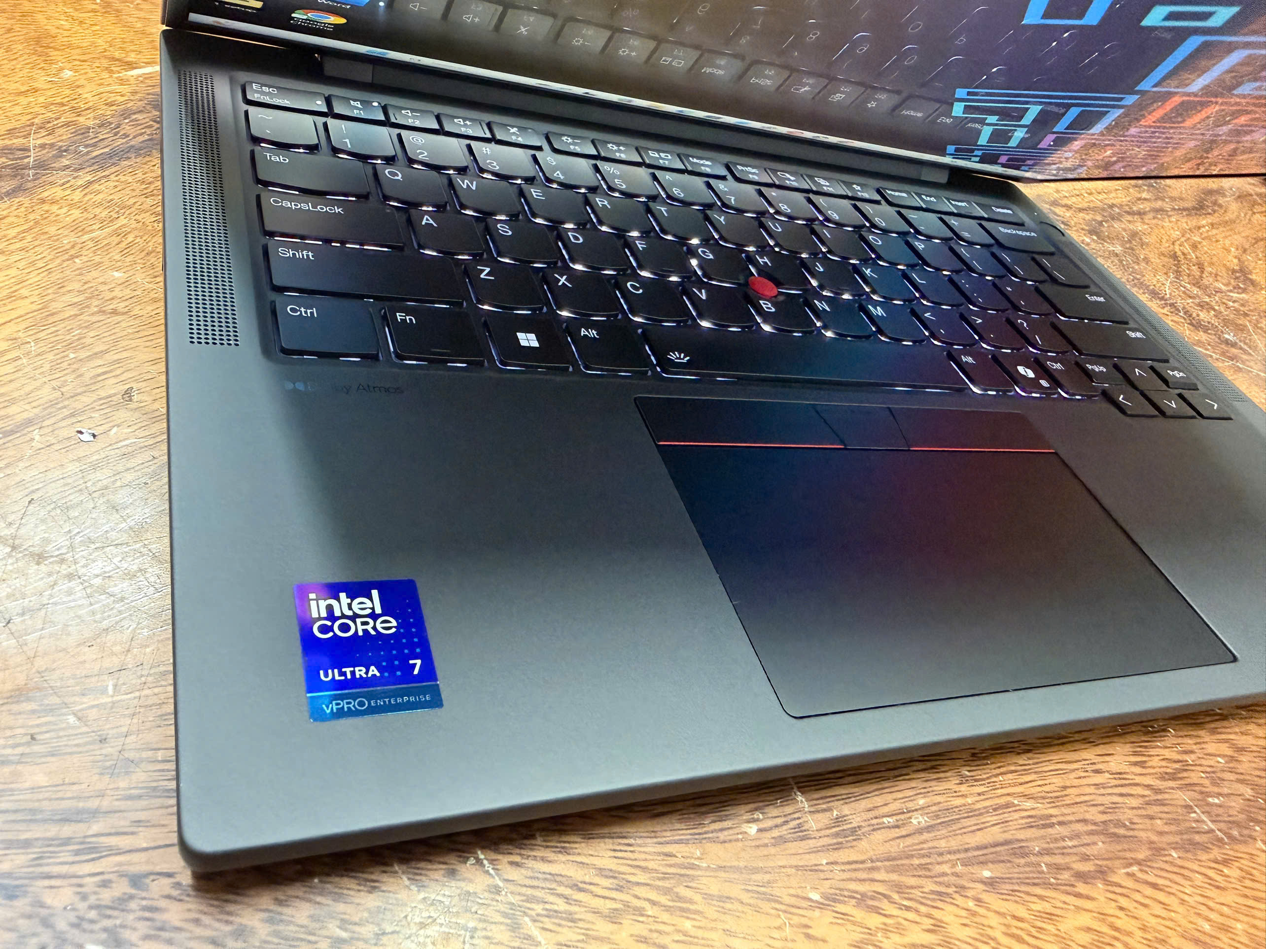 Thinkpad T14s Gen 6 Ultra 7 (8)