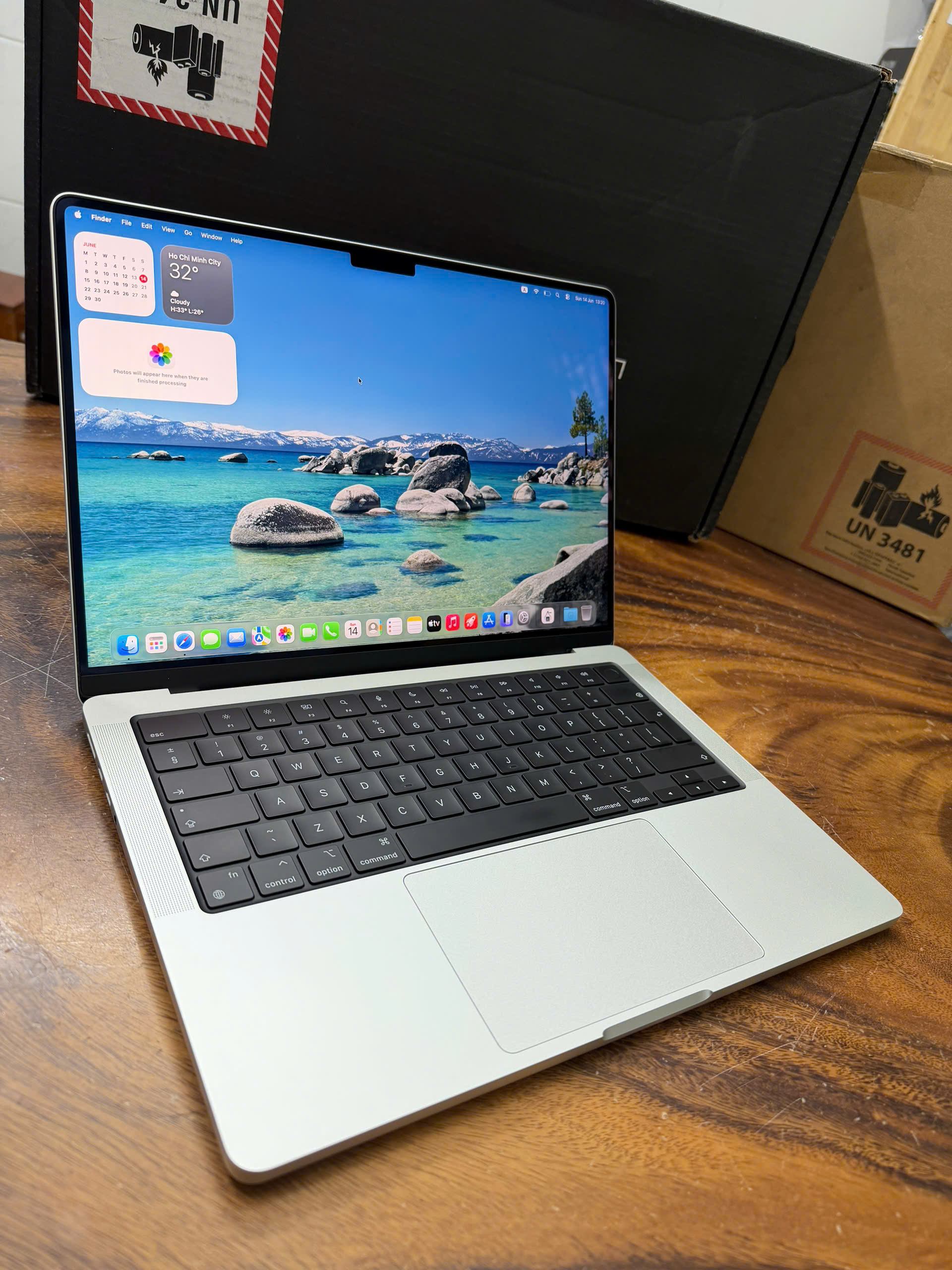 Macbook Pro 14 M4 Silver (6)