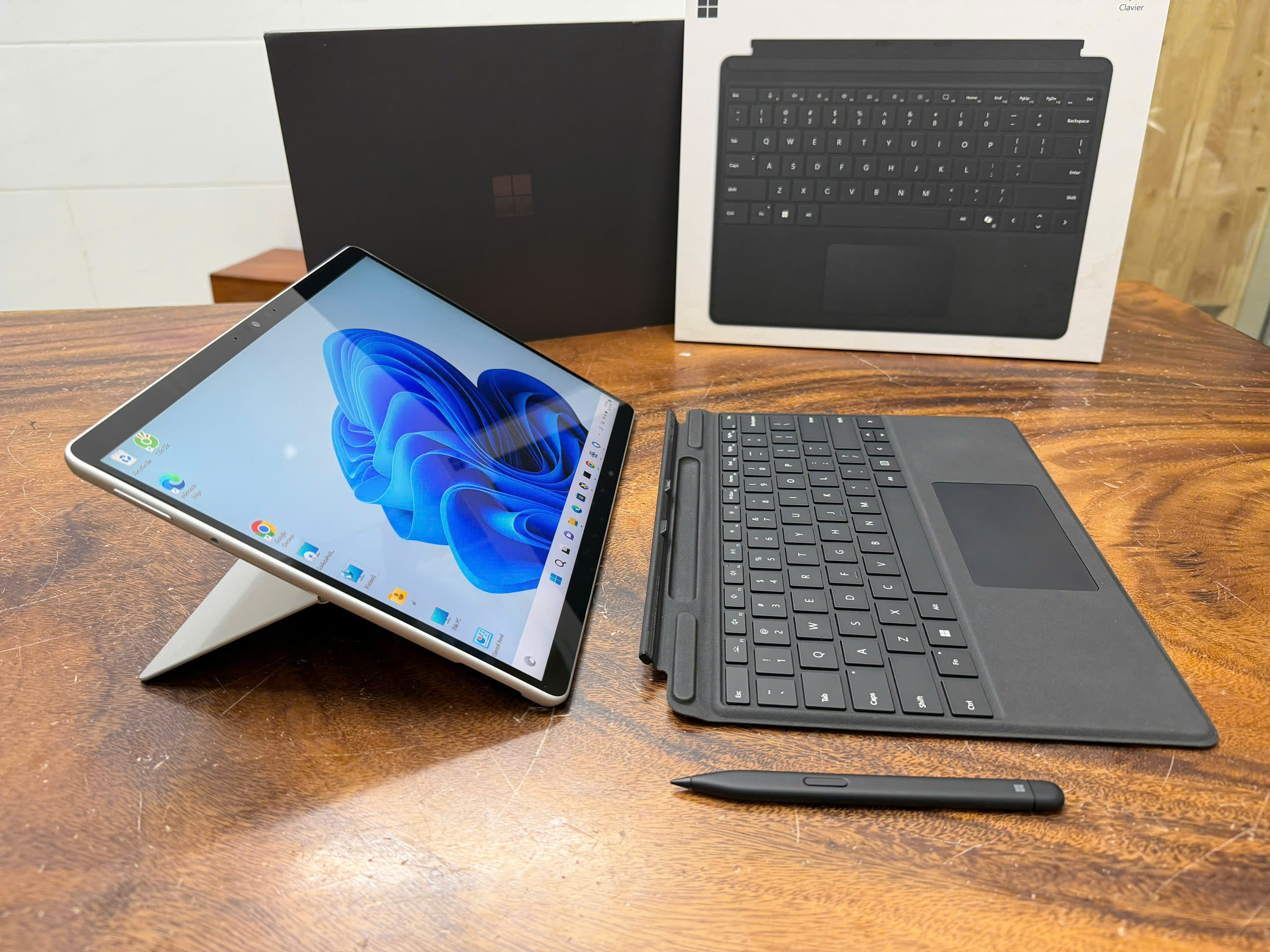 Surface Pro 8 Max (1)