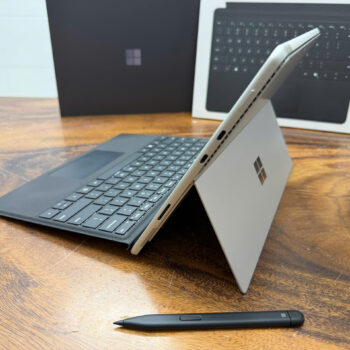 Microsoft Surface Pro 8, core i7 11th, 32G, ssd 1T.