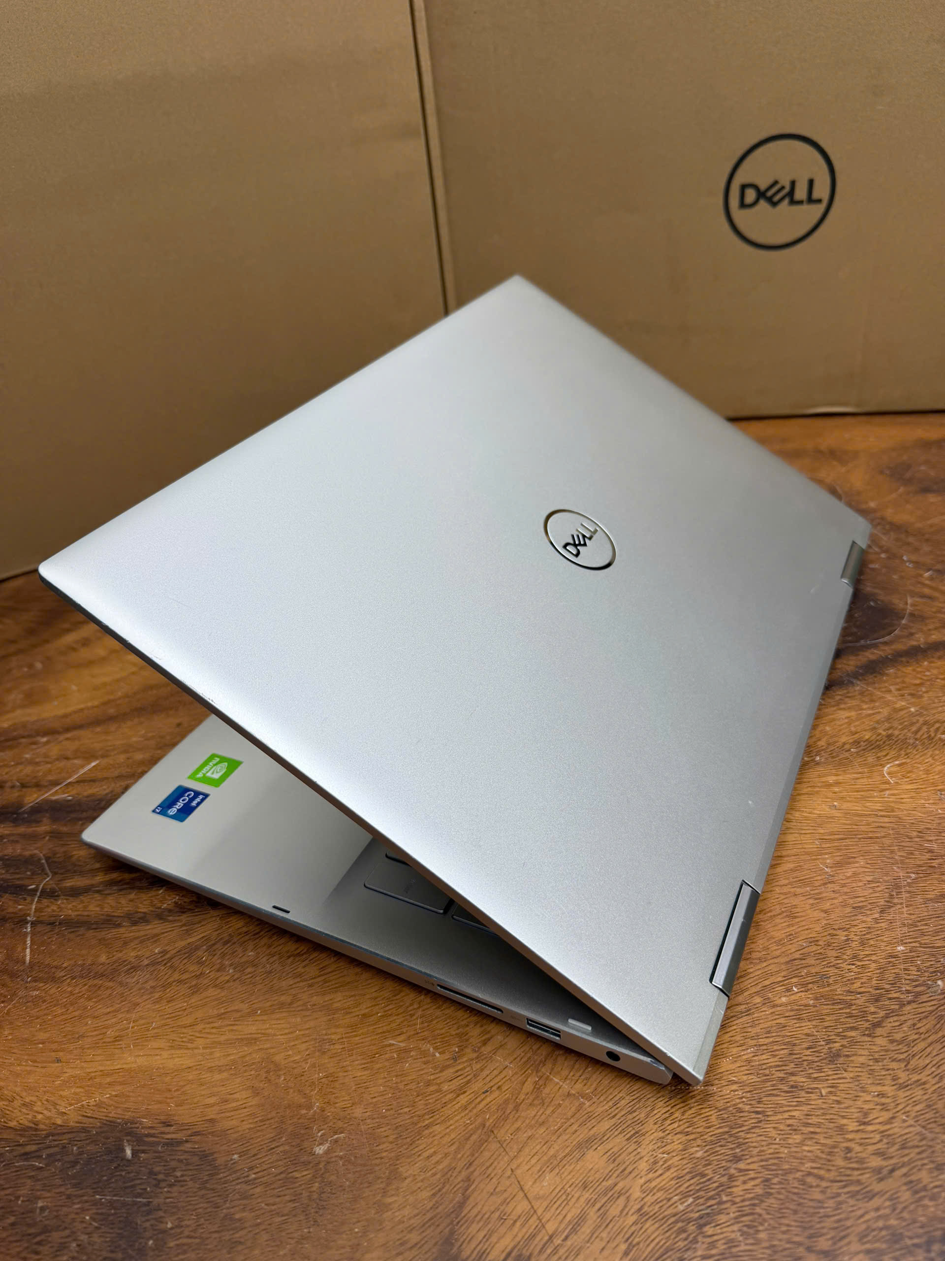 Dell Inspiron 7706 2in1, core i7 1165G7, 16G, 512G, MX350, 17,3in touch X360.