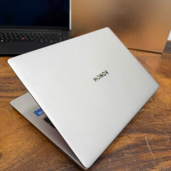 HONOR MagicBook Pro 14 , ultra 5 225H, 32G, 512G, 14.6in 3K oled