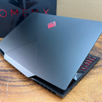 HP Omen X 15-dg0024nr, i7 9750H, 16G, 1T, RTX2080, 15.6in FHD 144hz