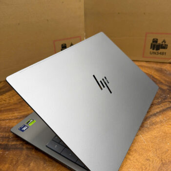 HP OmniBook X AI 16-aw0033dx, ultra 7 255H, 32G, 1TB, 17.3in, RTX4050
