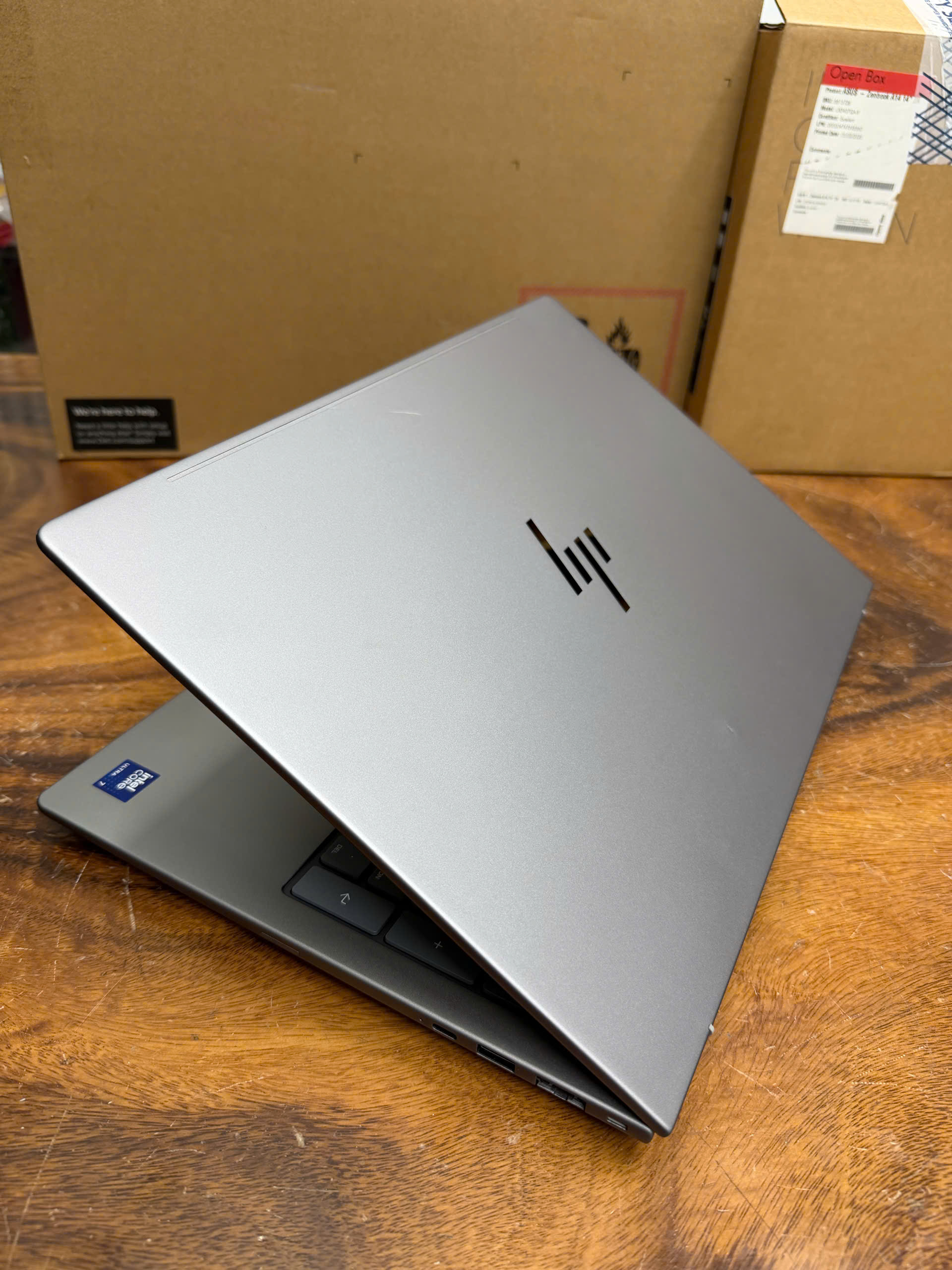 HP ZBook 8 G1i 16 inch, ultra 7 265H, 32G, ssd 1T, Arc graphics.