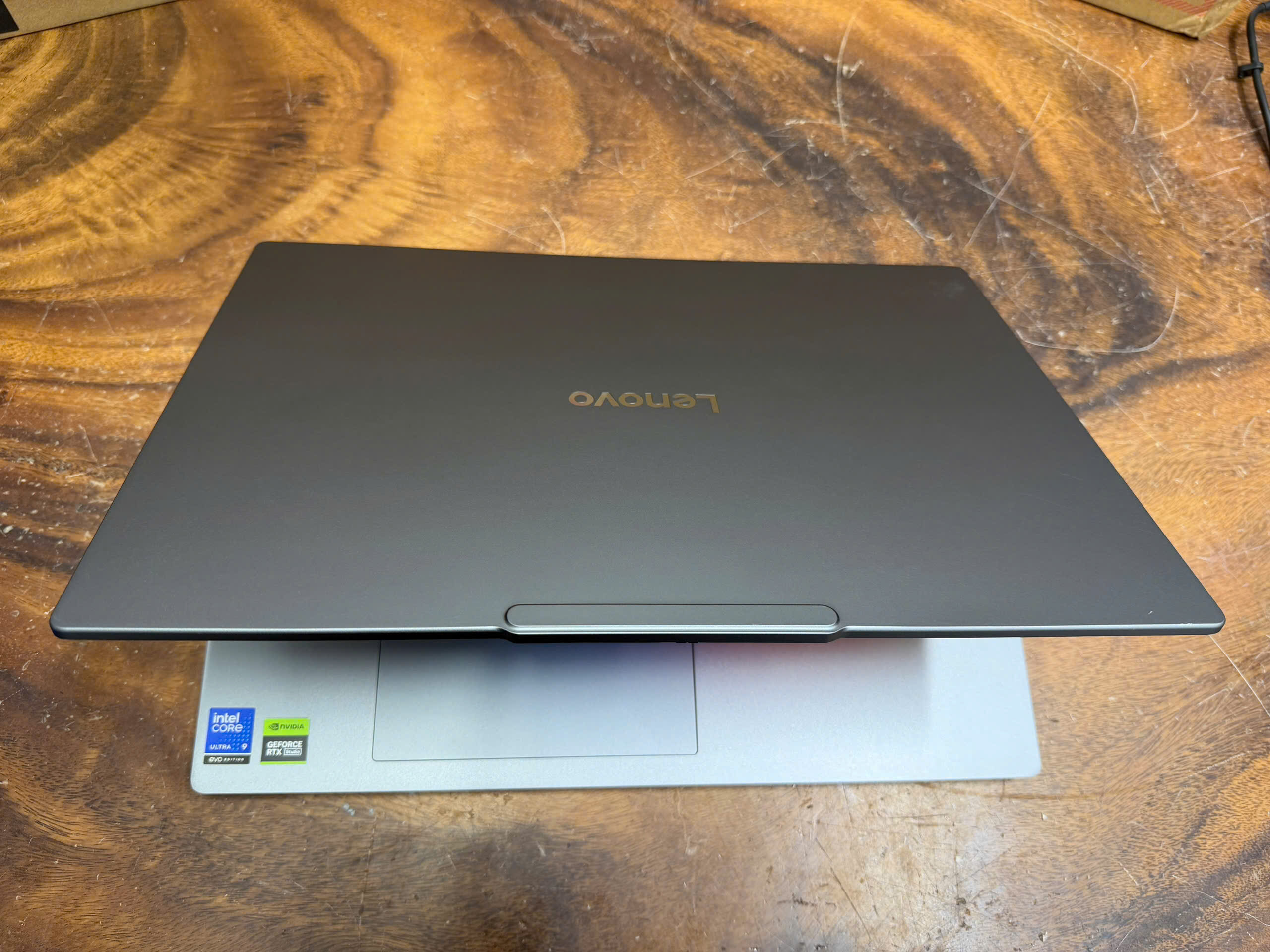 Lenovo Ideapad Pro 5 16iah10 (2)
