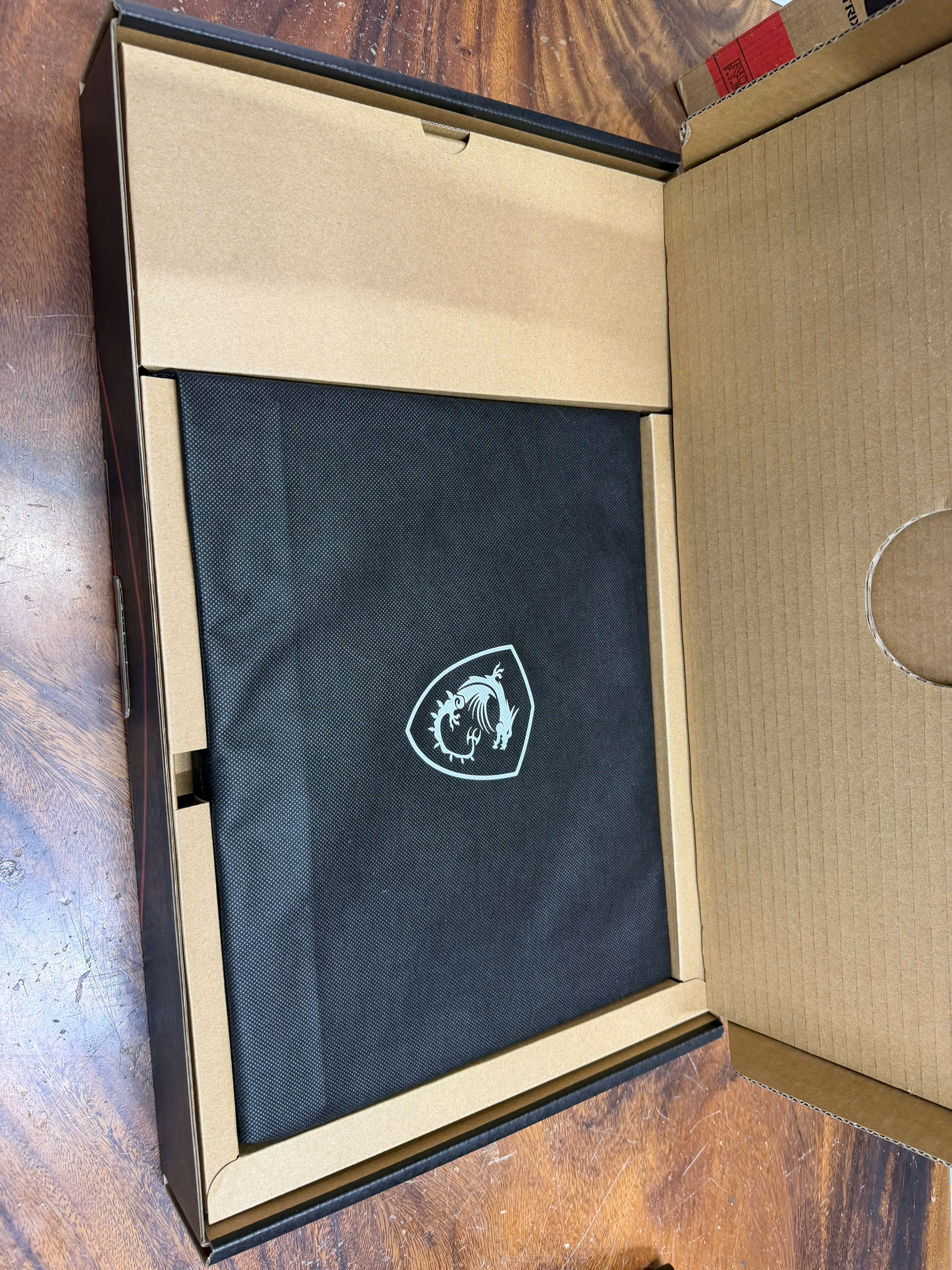 Msi Vector 16 Hx Ai Rtx 5070ti (1)