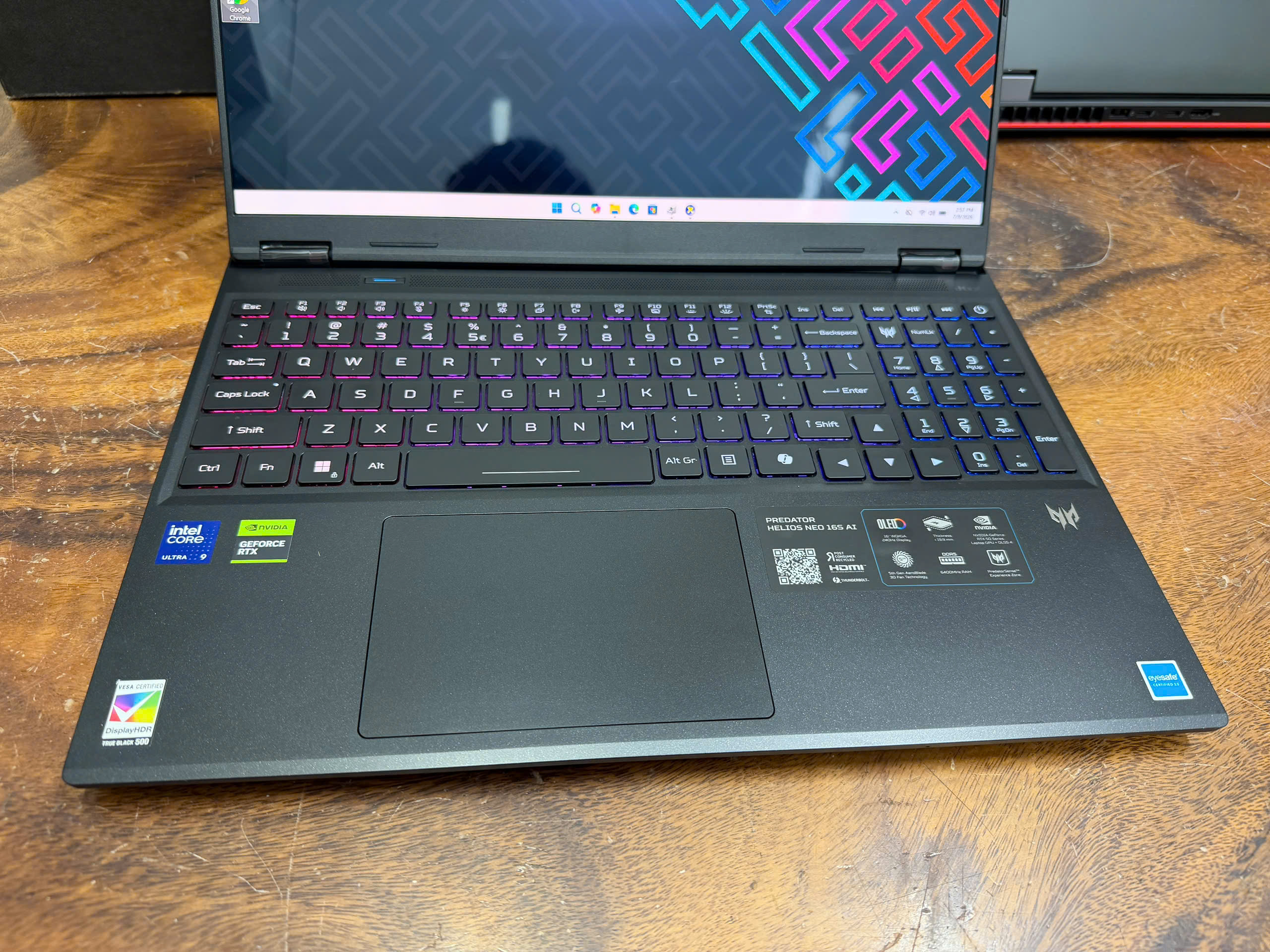 Predator Helios Neo 16s Ai (3)