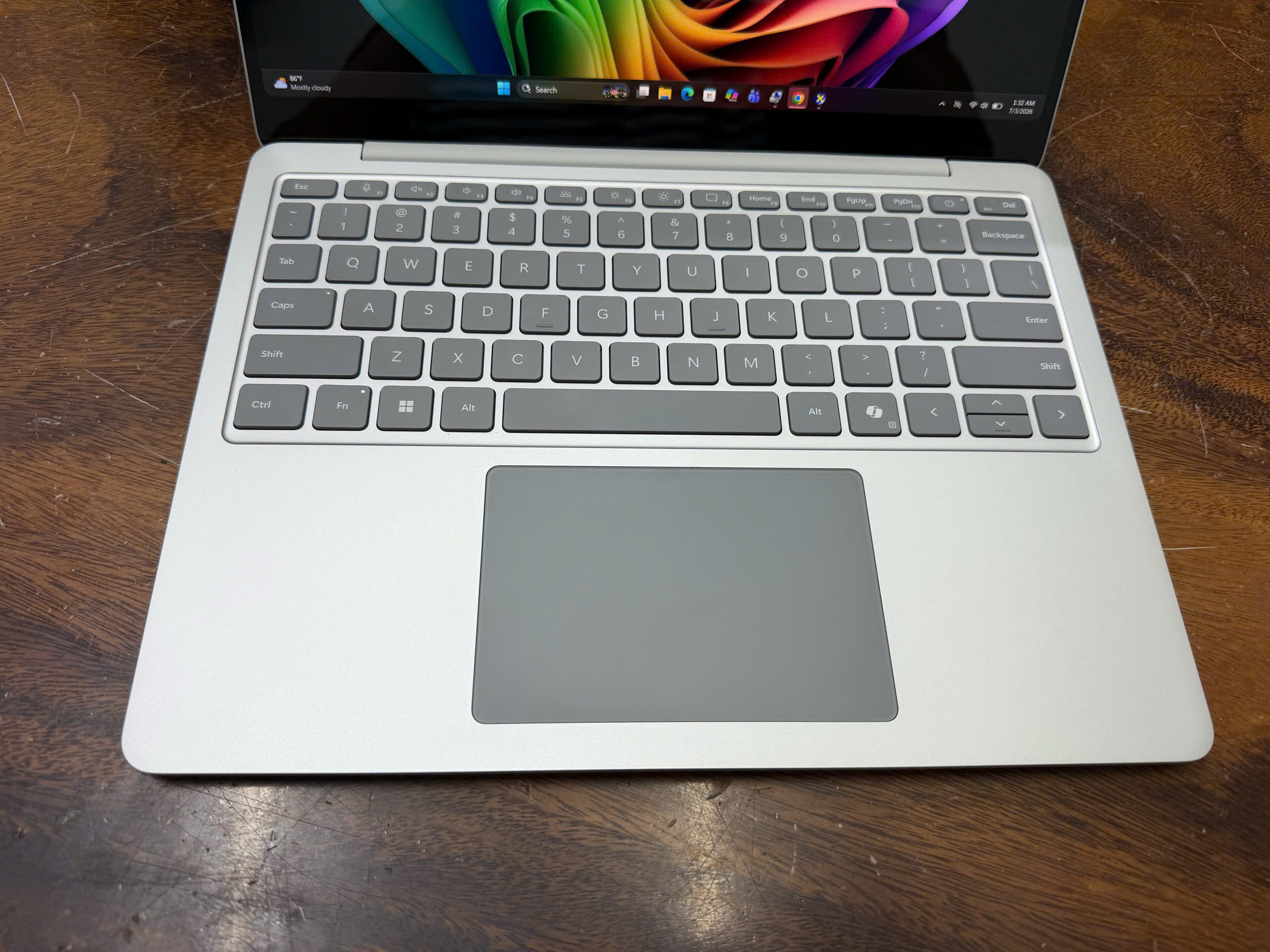 Surface Laptop 13 Inch 1st Edition With Snapdragon (4)