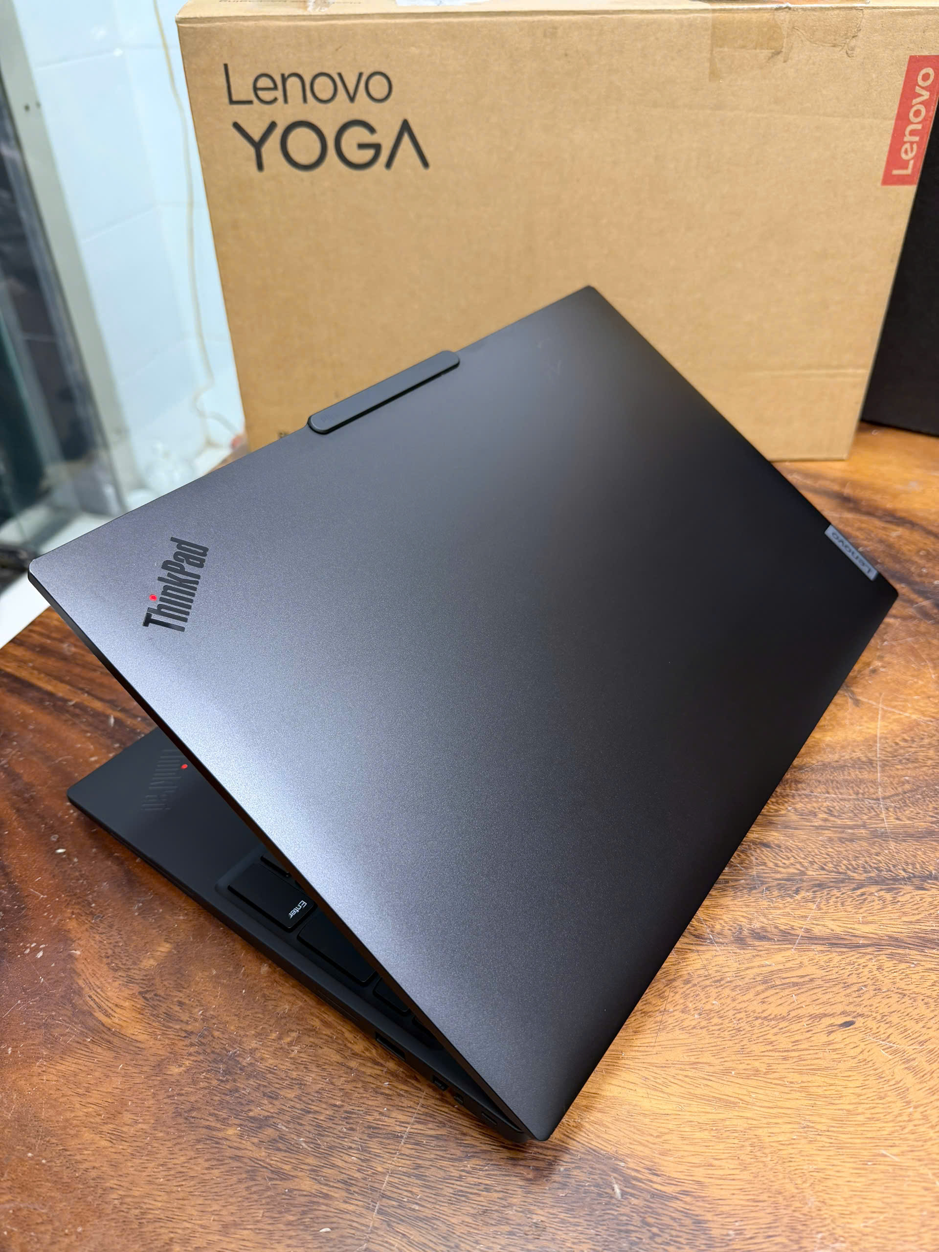 ThinkPad P16s gen 3, ultra 9 185H, 16G, 512G, Arc Graphics, 16in FHD+.