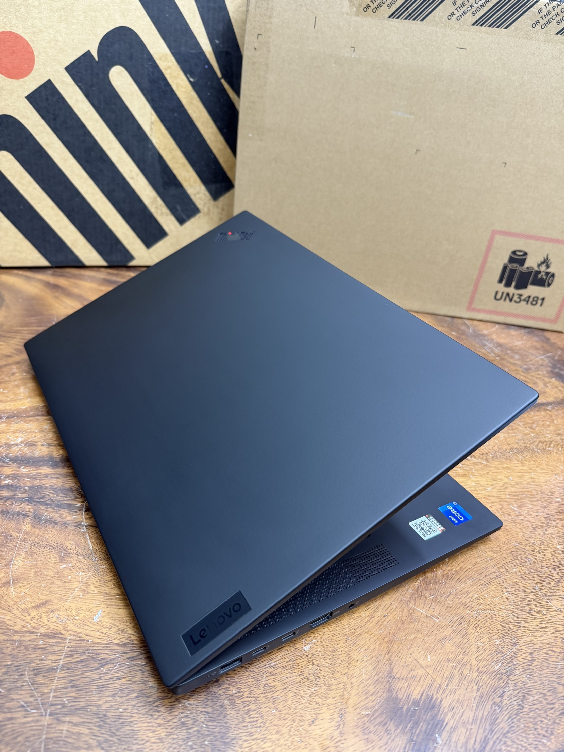 Thinkpad P1 Gen 6 Fhd (5)