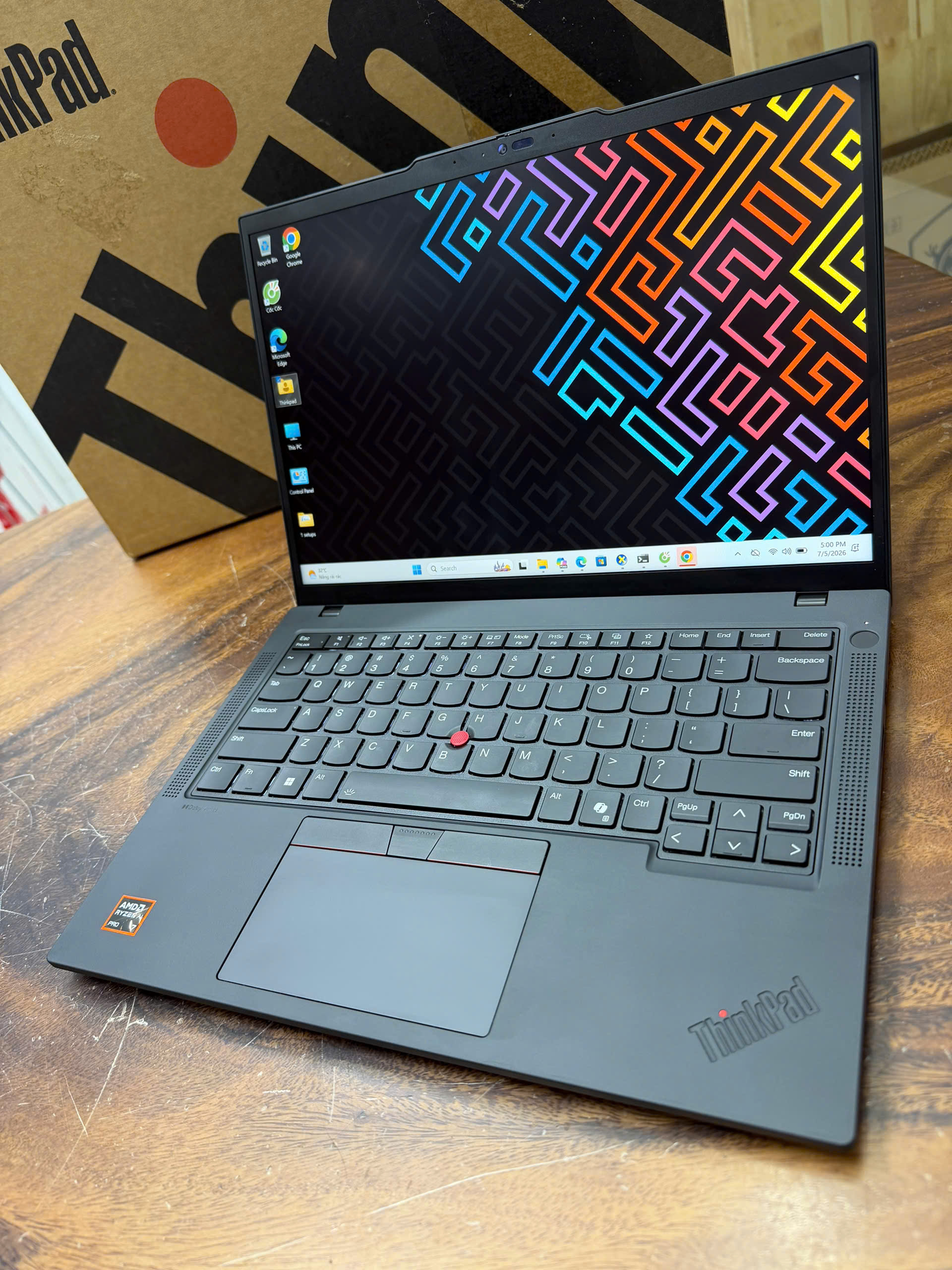 Thinkpad P14s Gen 6 Amd (4)