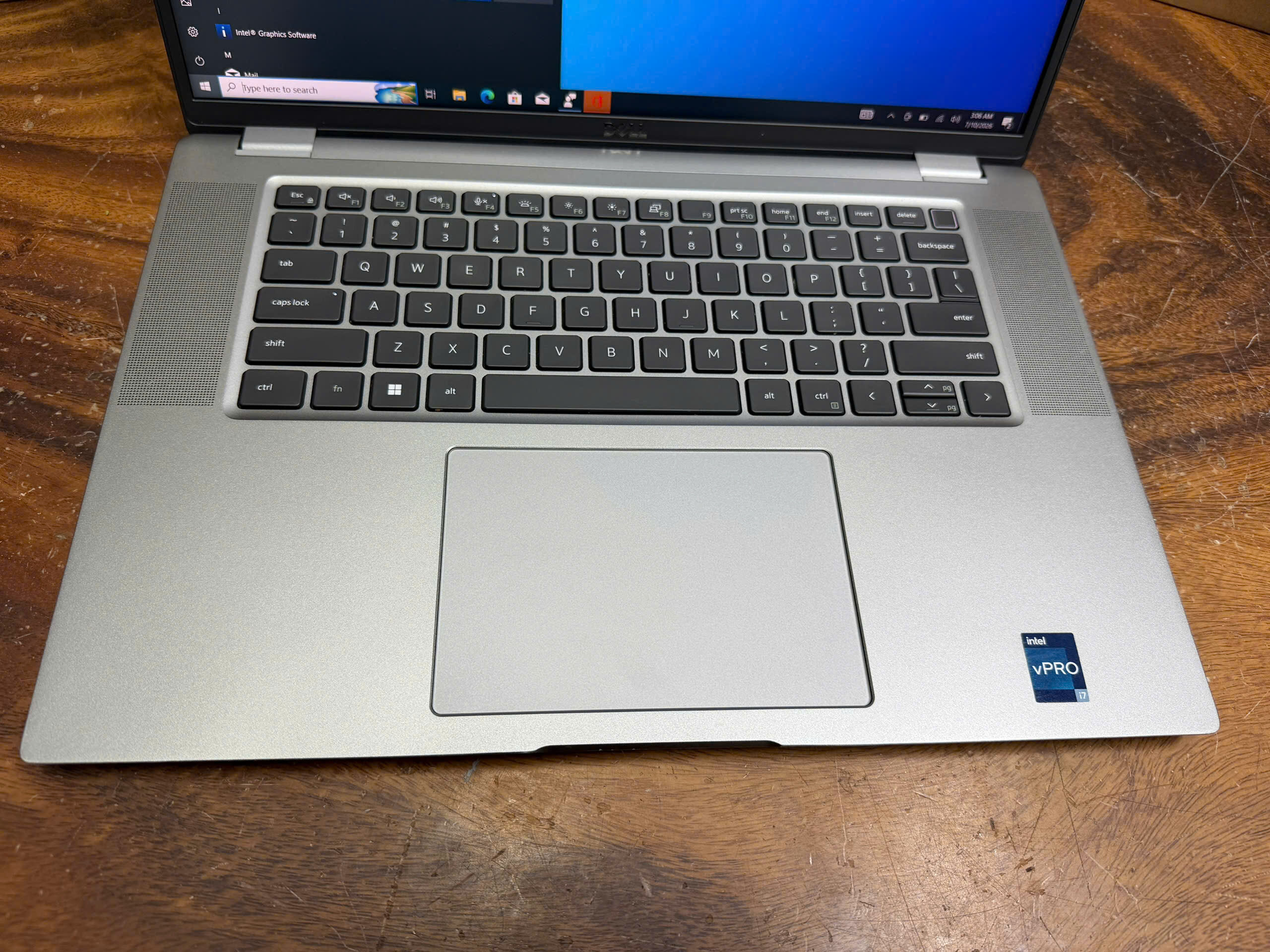 Dell Latitude 7640 (4)