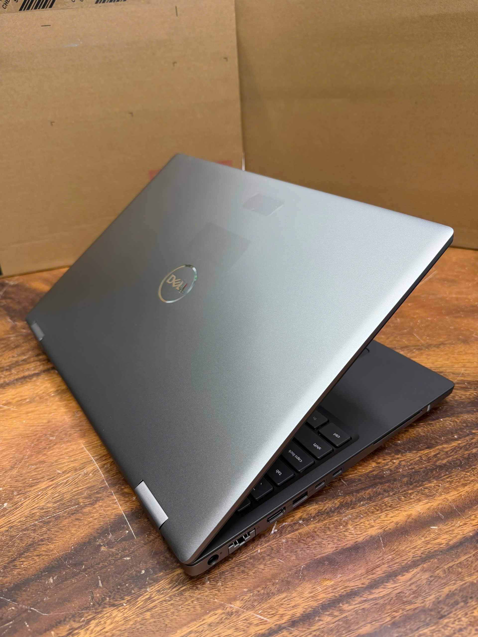 Dell Precision 7670 Oled (6)