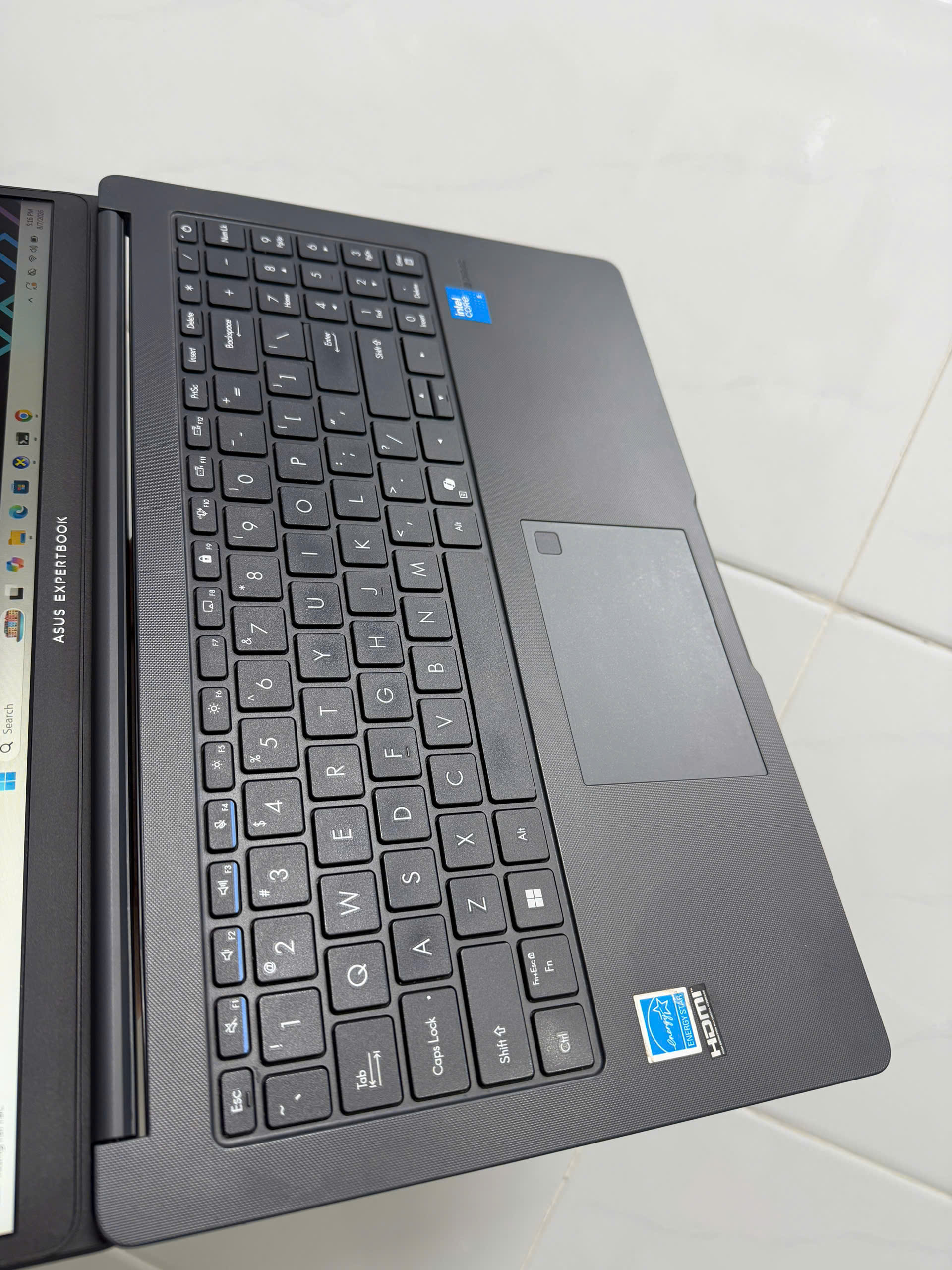 Asus Expertbook B9450f (7)