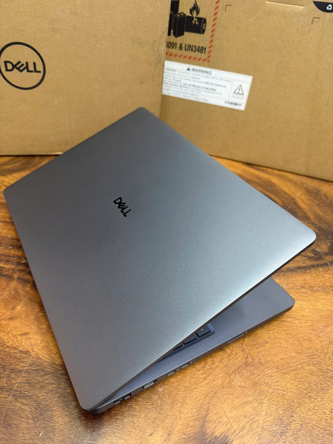 Dell Pro Max 16 Plus Mb16250 (5)