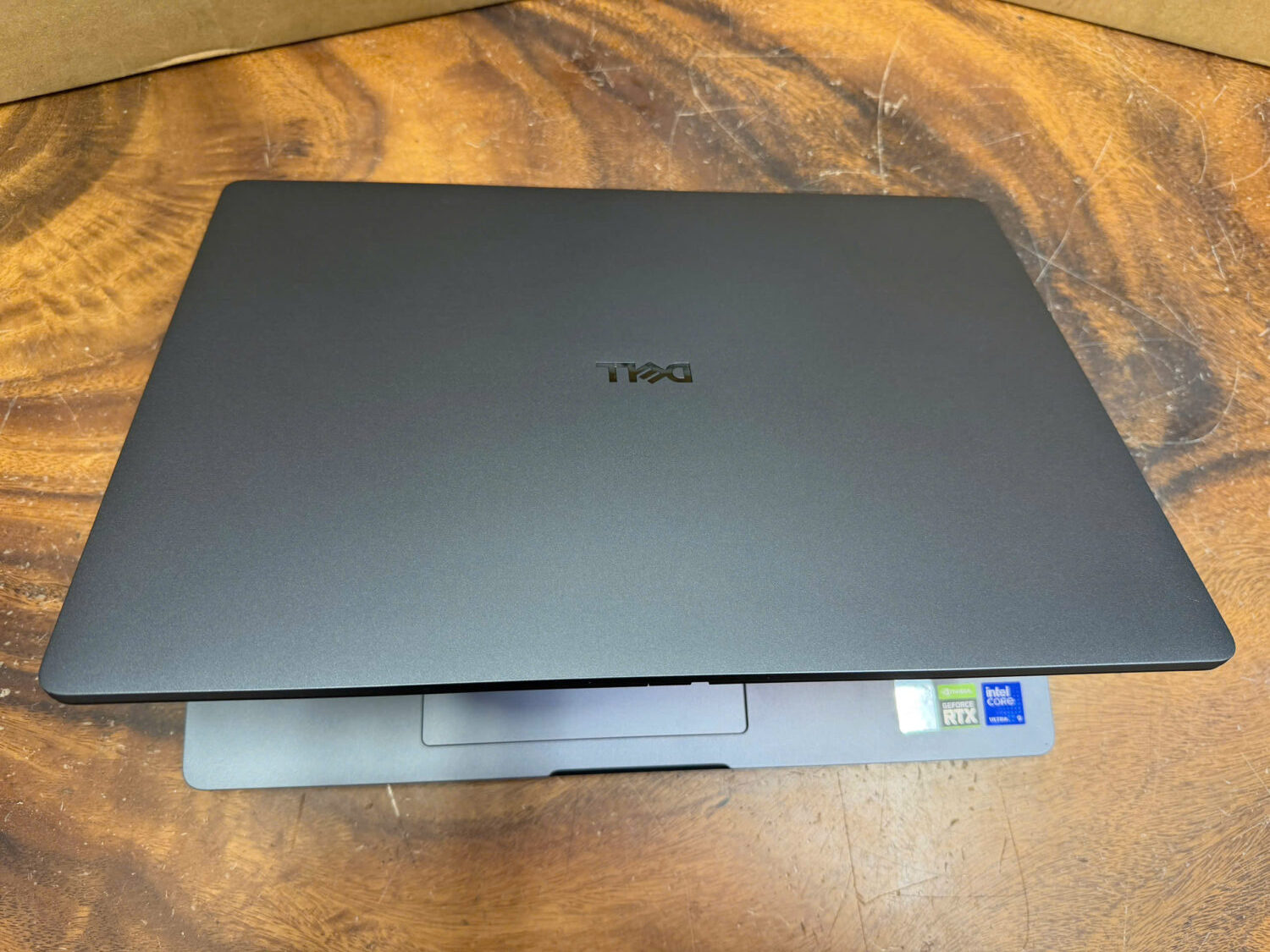 Dell Pro Max 16 Plus Mb16250 (8)