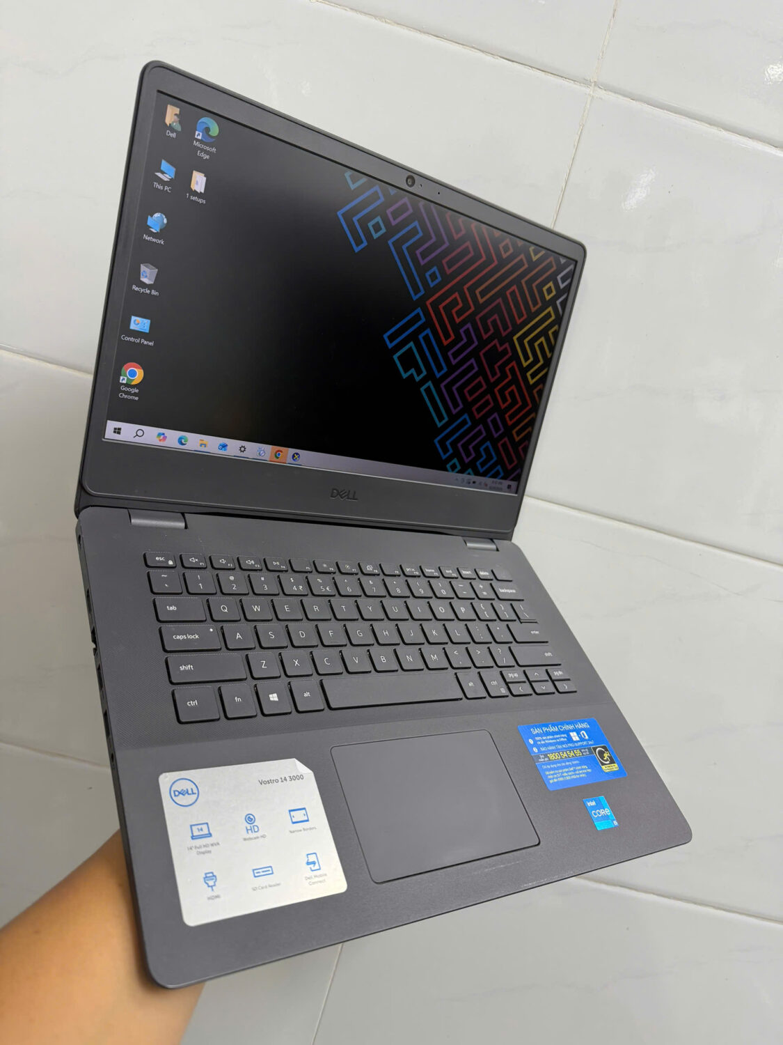 Dell Vostro V3400 I5 (4)