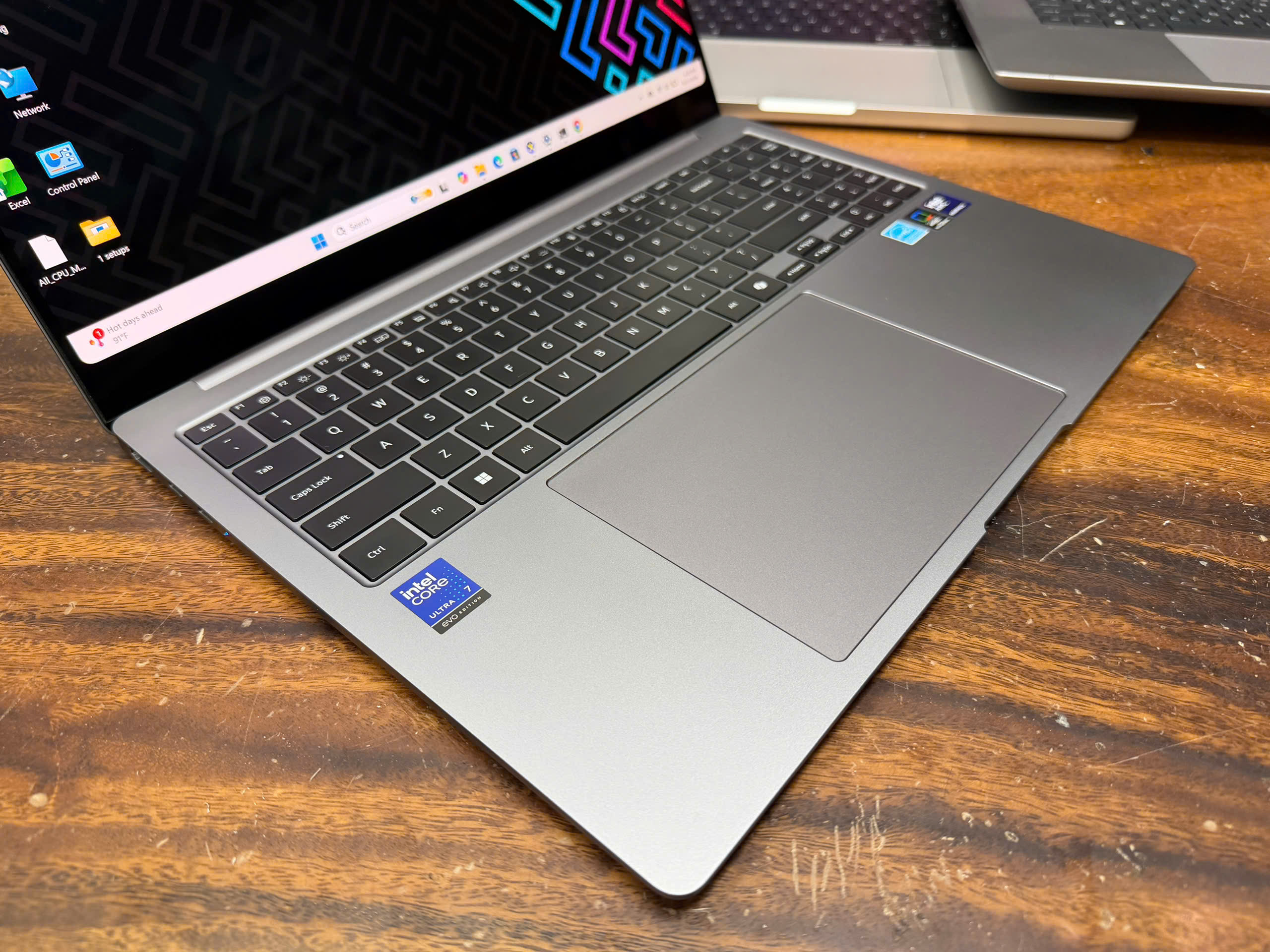 Samsung Galaxybook 5 Pro Np960xha (1)