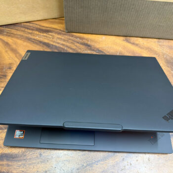 Thinkpad P16s Gen 4, Ryzen AI 7 PRO 350, 32G, 512G, vga AMD 860M 8G, 16in FHD+.