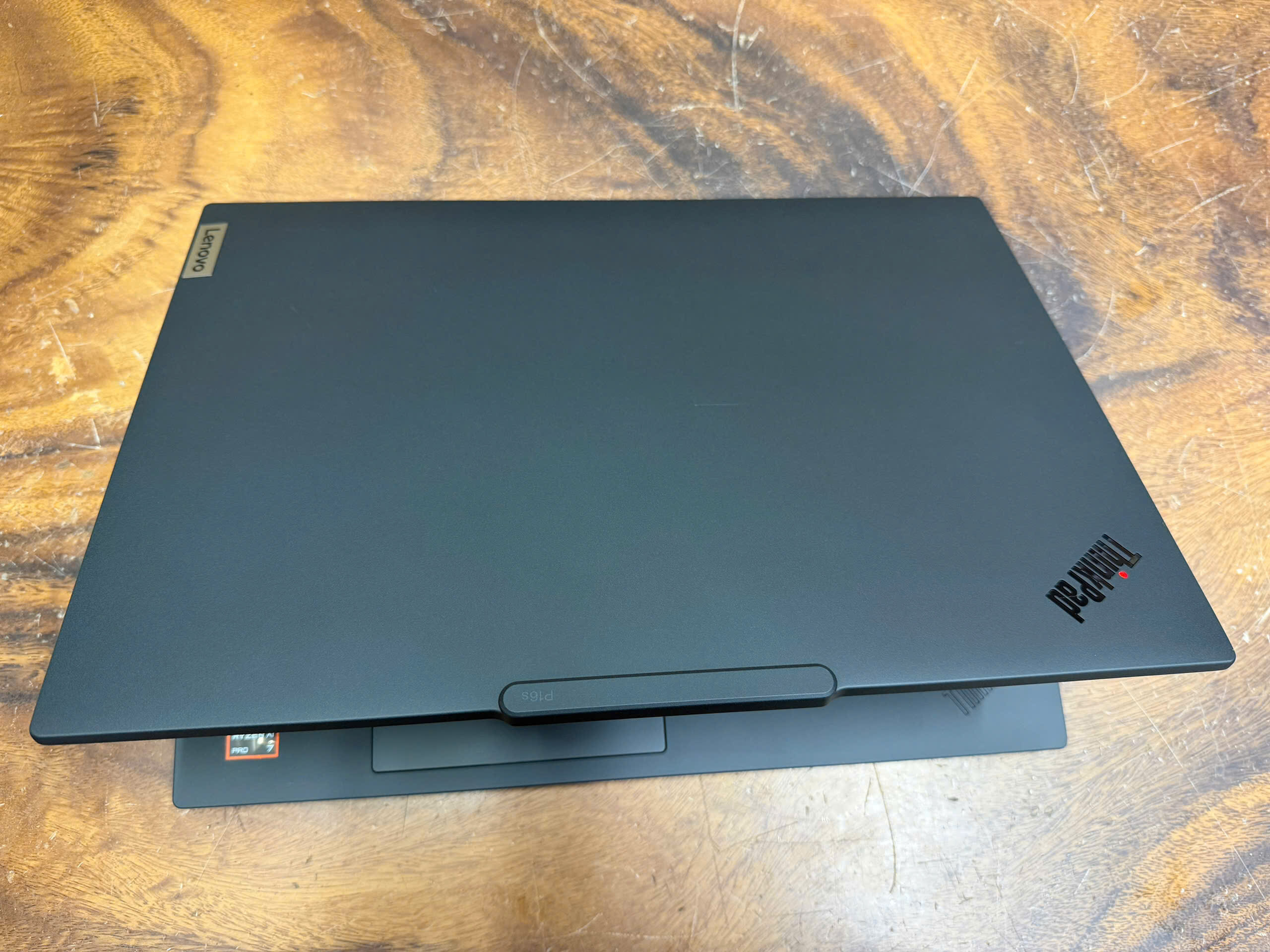 Thinkpad P16s Gen 4 (2)