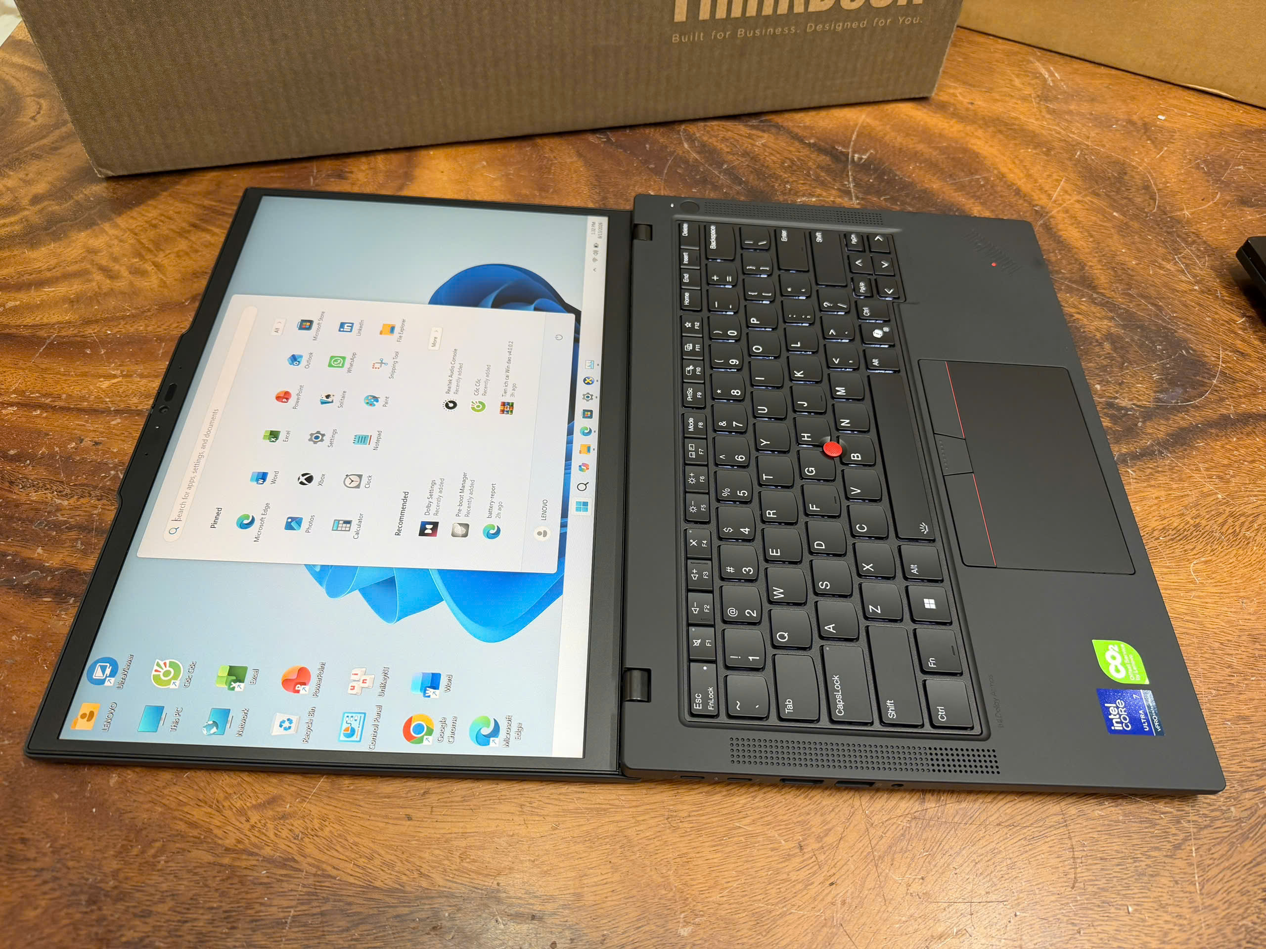 Thinkpad T14 Gen 6 Ultra 7 (6)