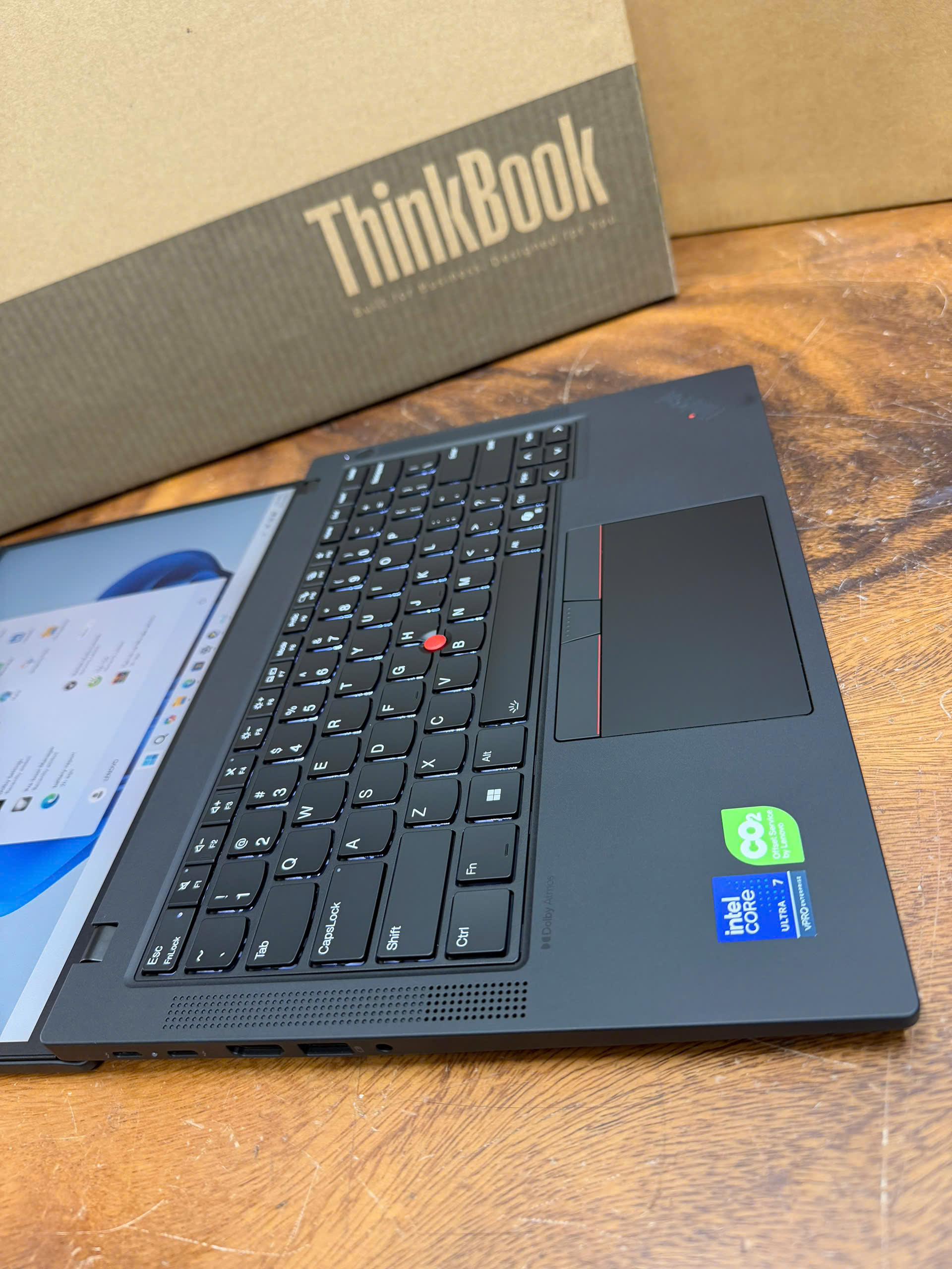 Thinkpad T14 Gen 6 Ultra 7 (7)