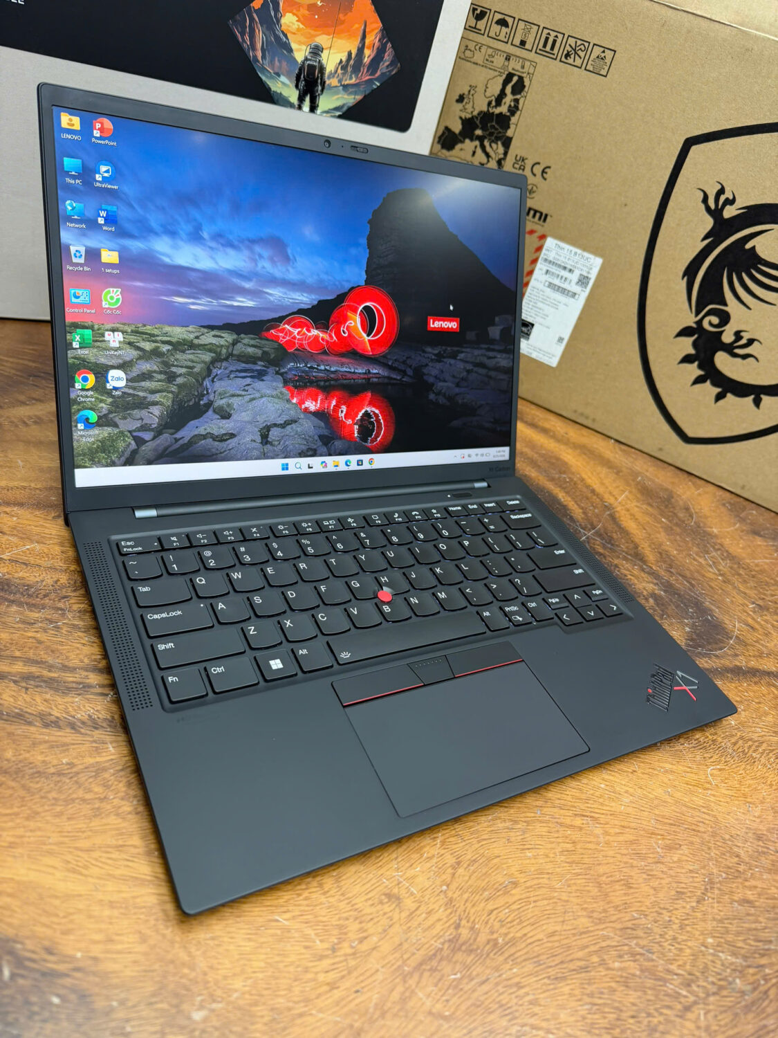 Thinkpad X1 Carbon Gen 10 2k (1)