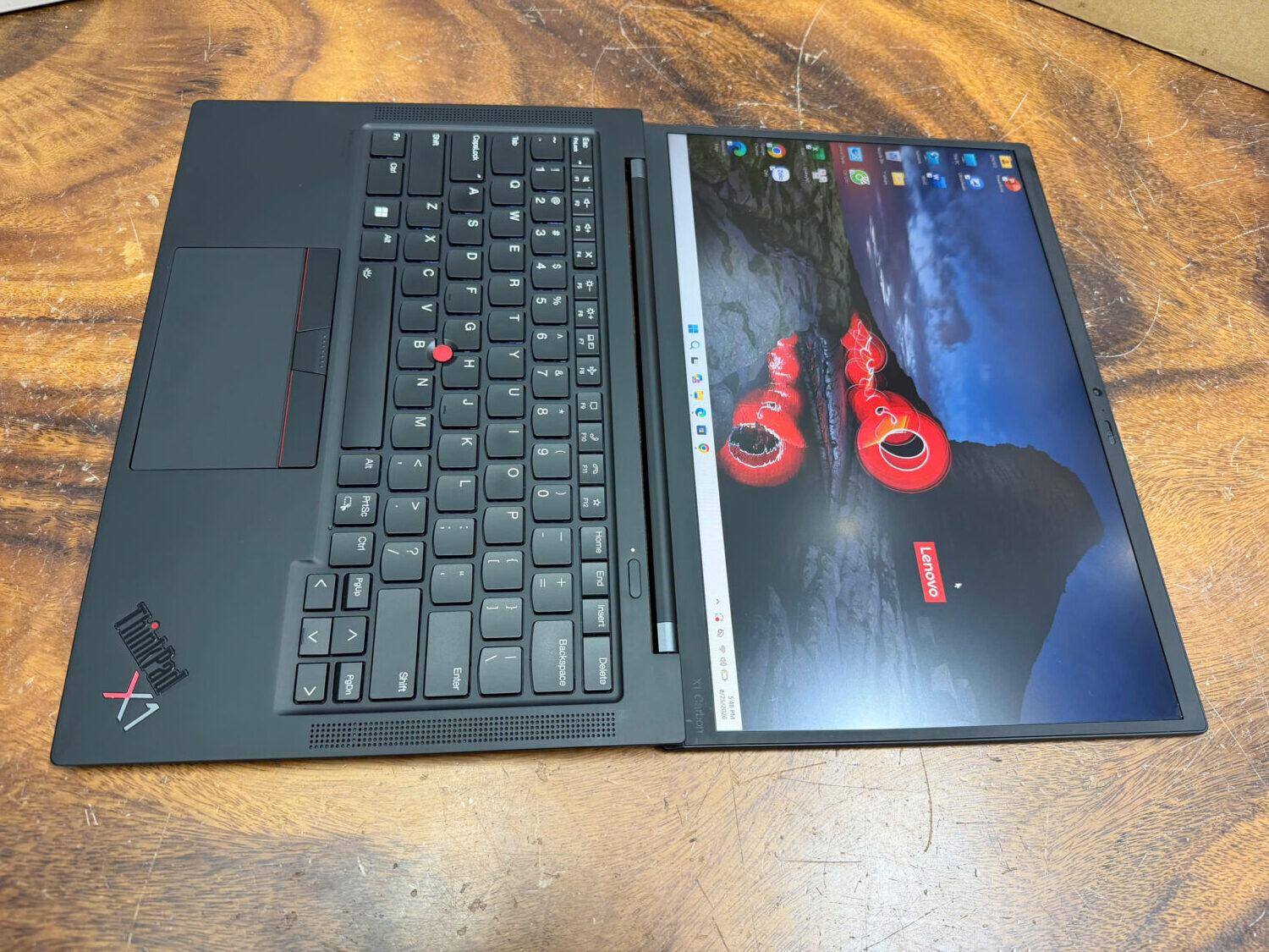 Thinkpad X1 Carbon Gen 10 2k (3)