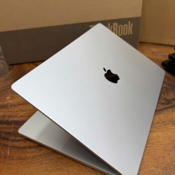 Macbook Pro 16 inch M4 MAX, ram 64G, ssd 1TB, MDM, silver