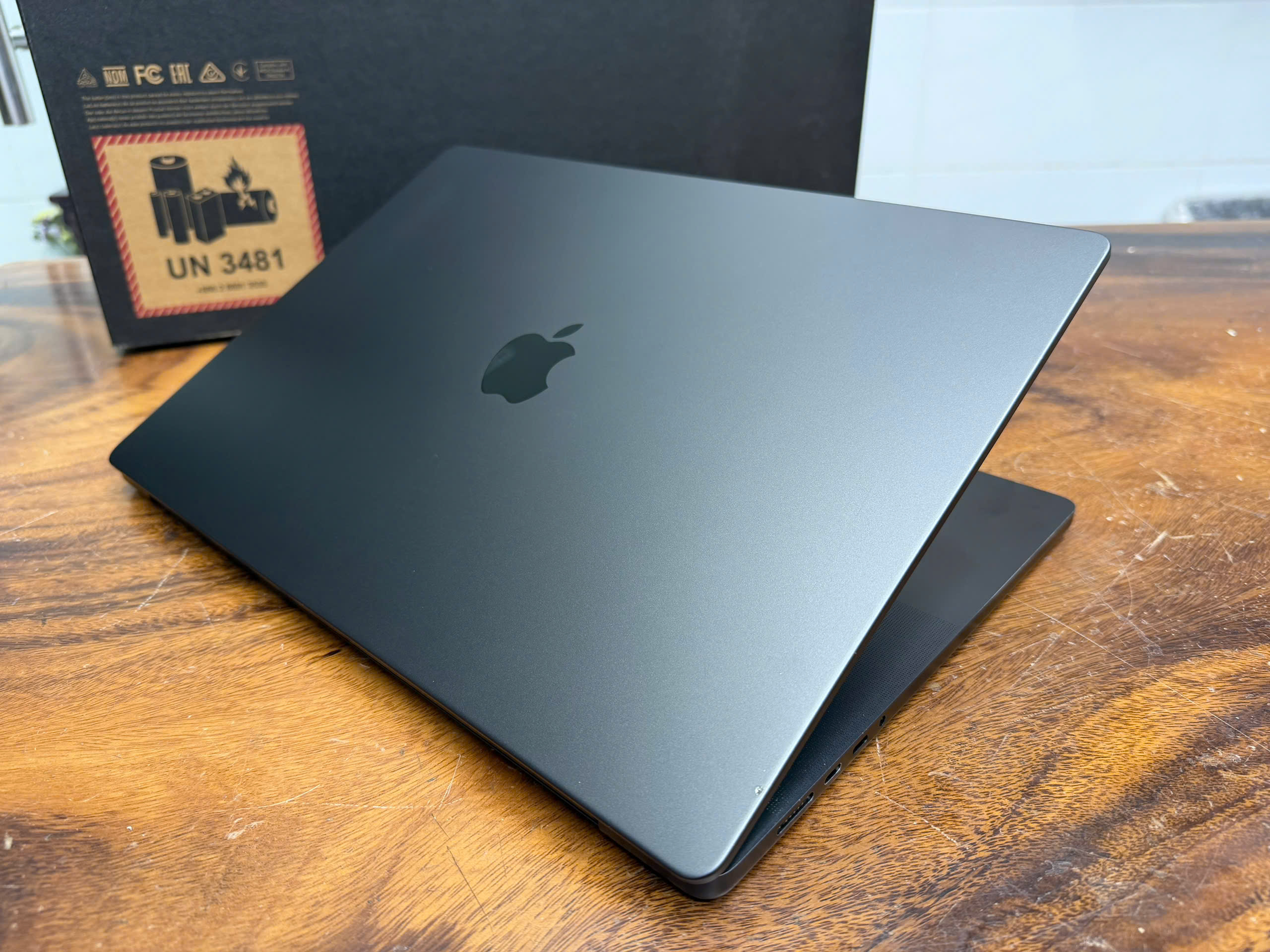 Macbook Pro 16 M4 Max (7)