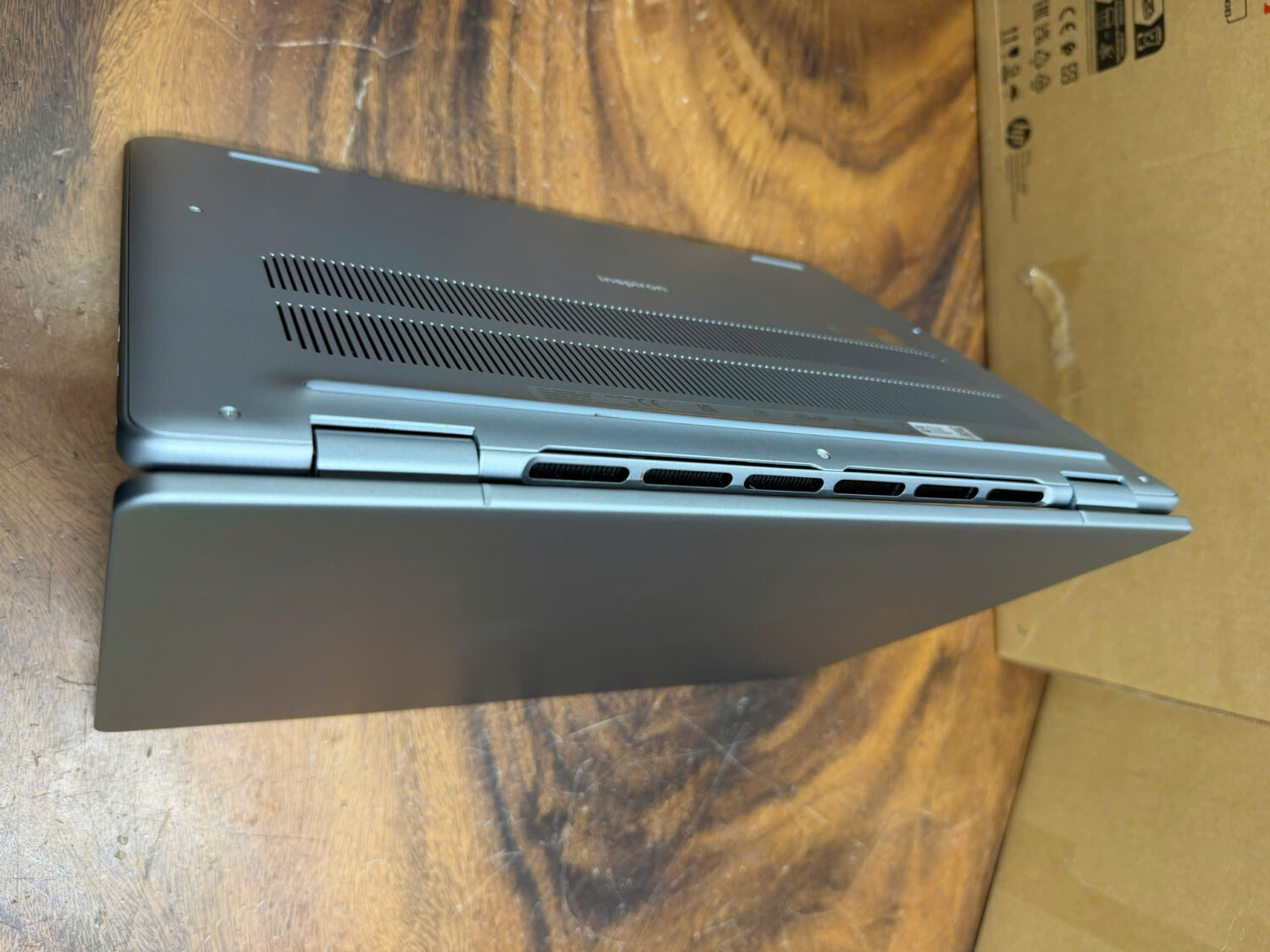 Dell Inspiron 16 Plus 7640 (7)